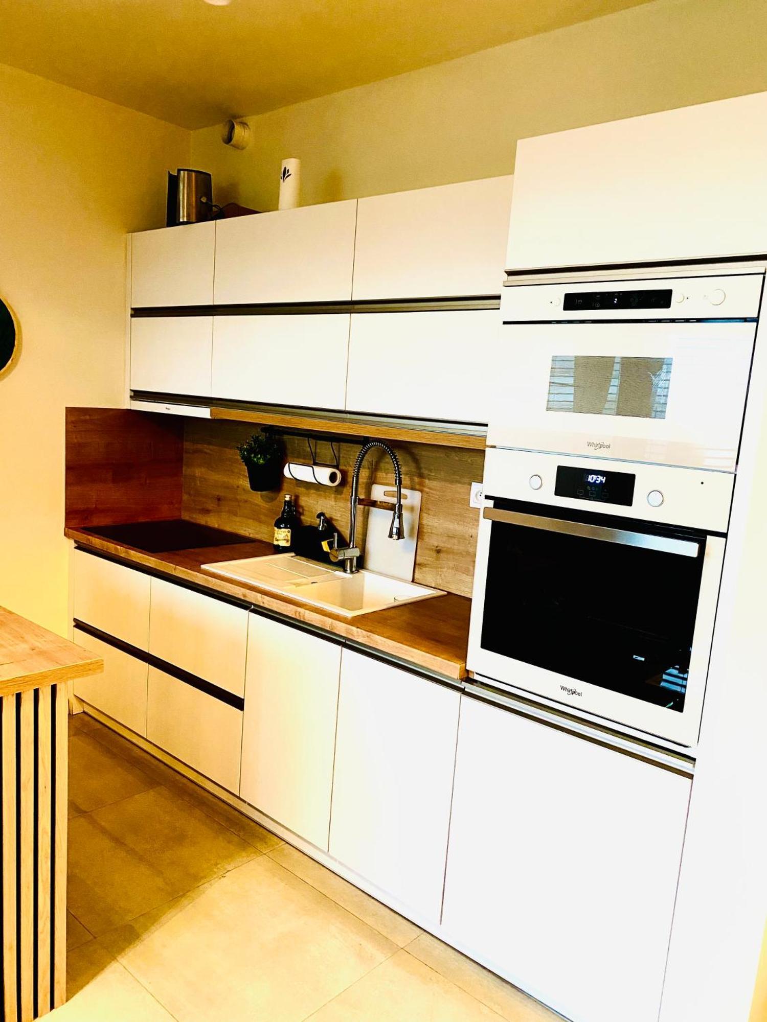 Tehelne Pole, Bajkalska 2e Apartment *