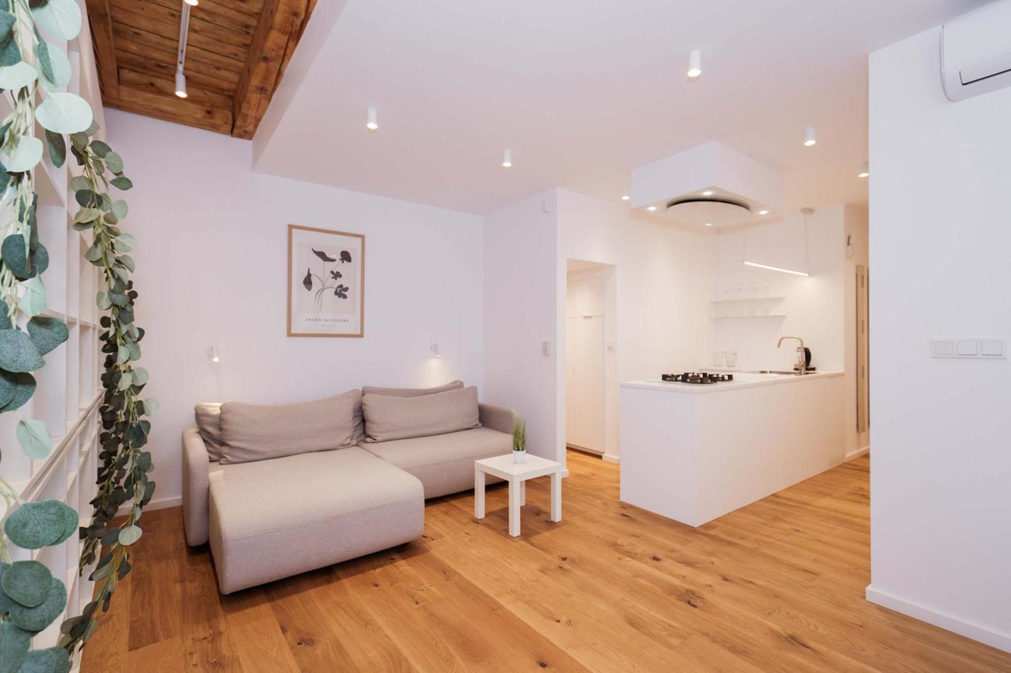 Minimalist Scandi - Cozy & Stylish Bratislava