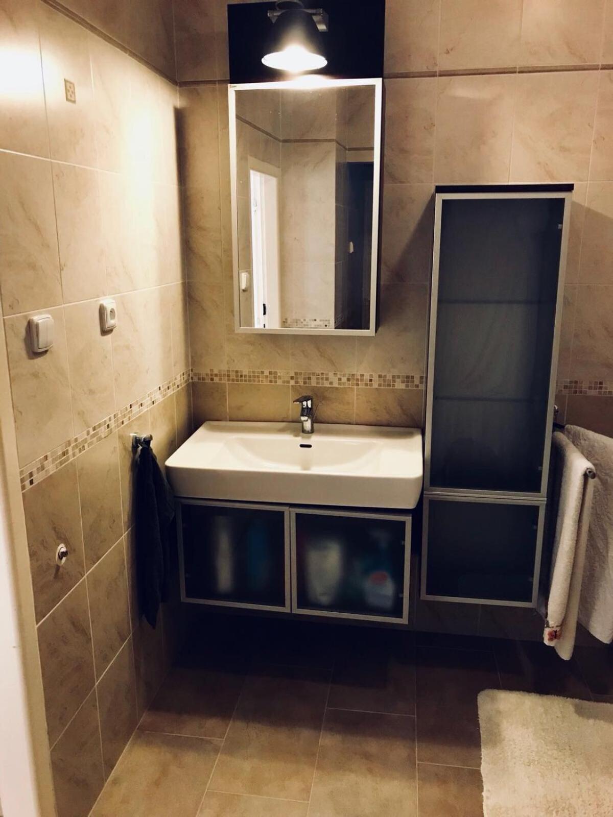 1-bedroom Floor In Heart Of Old Town