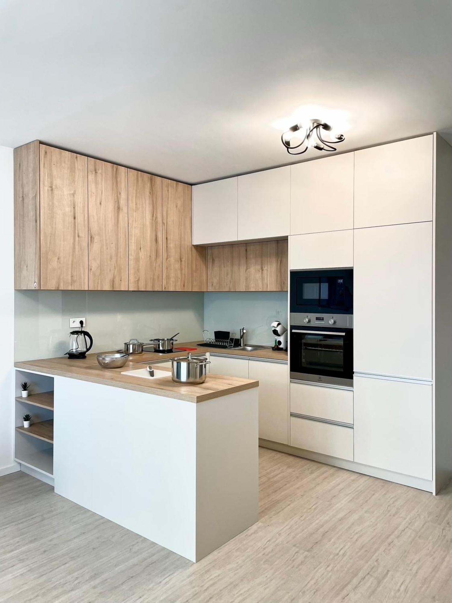 Hub Apartment *