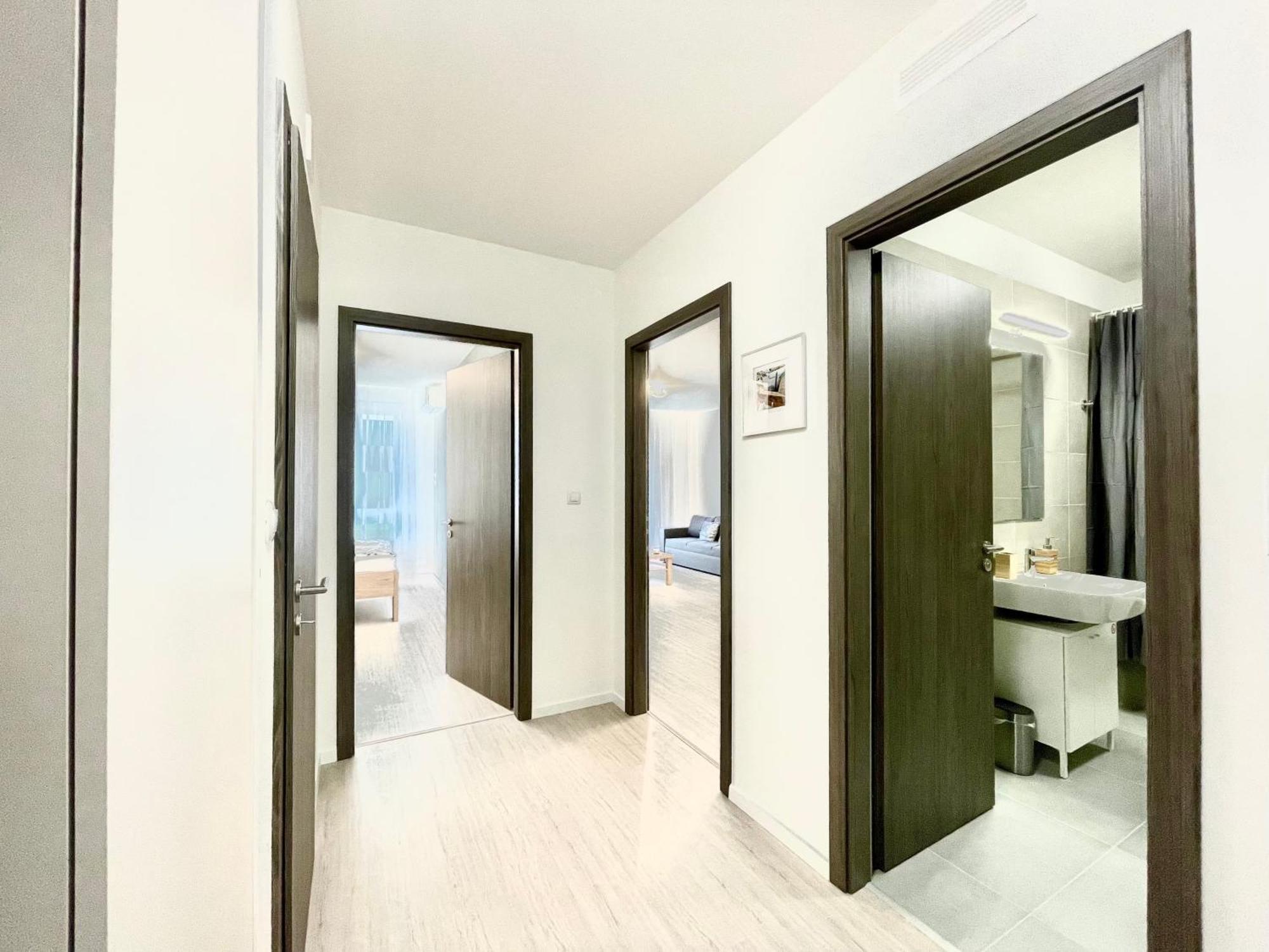 Apartment Hub *