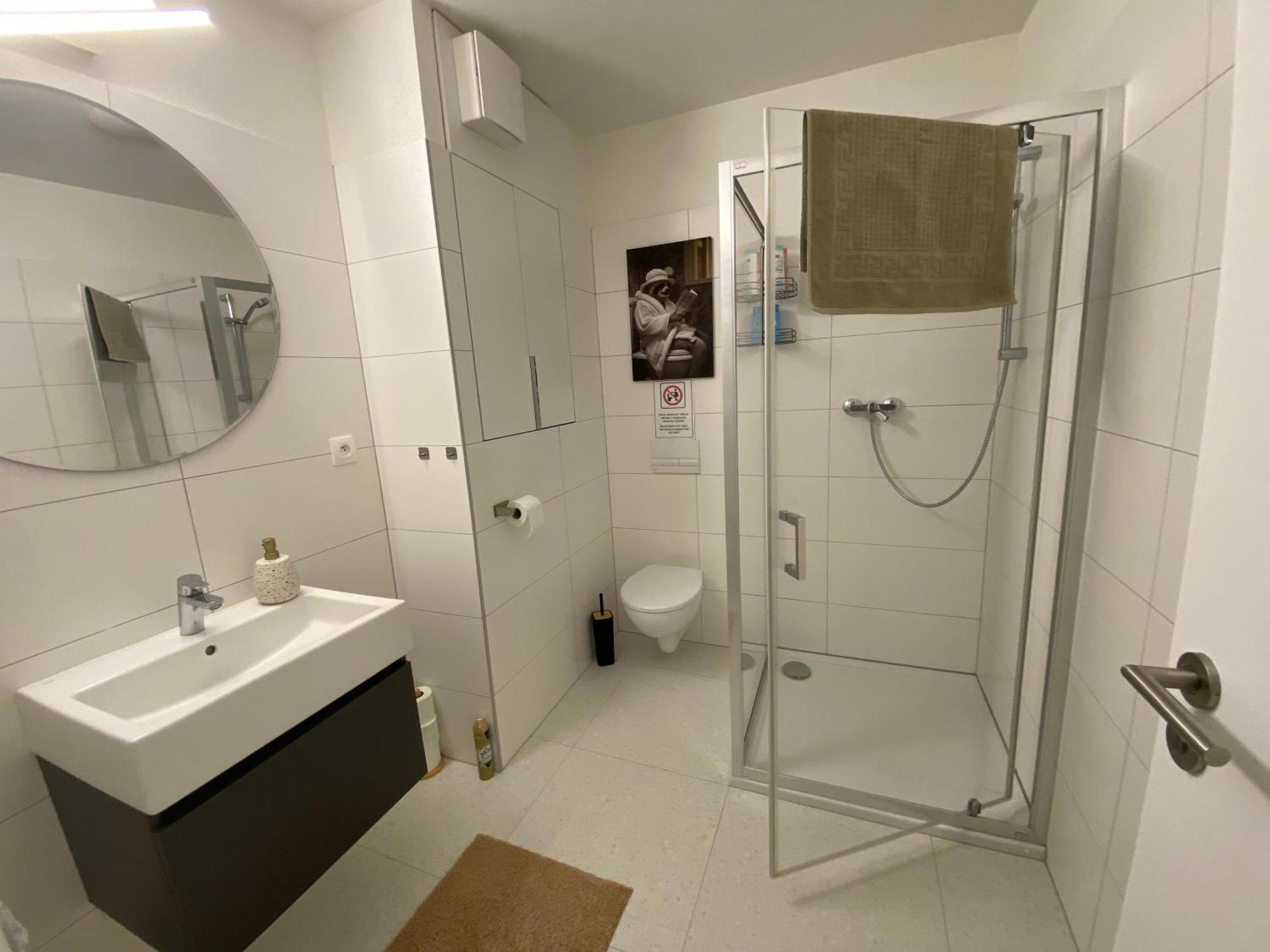 Apartmán New With Free Garage Parking Near The Airport