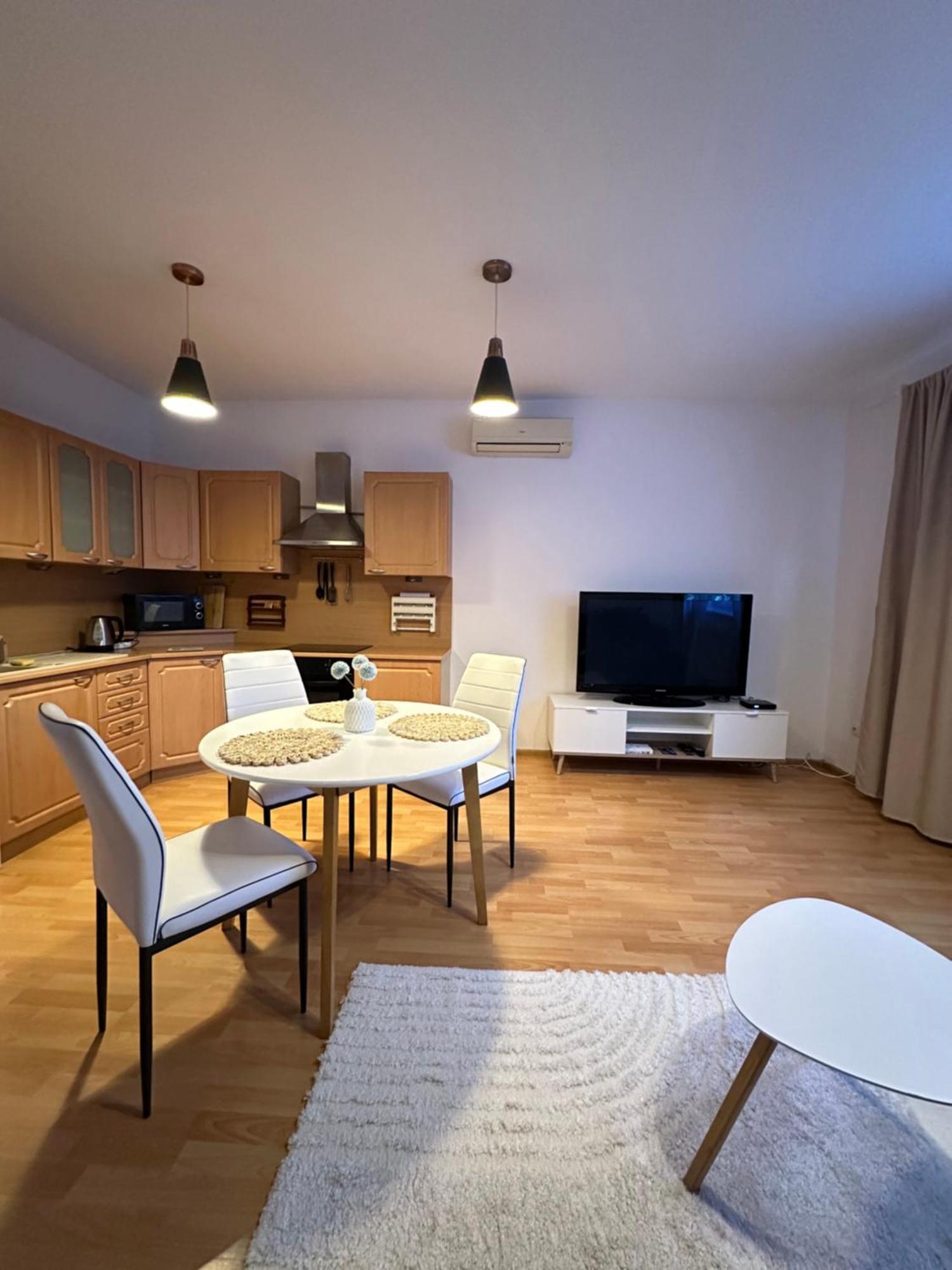 Modern & Cozy Near Hockey & Football Arena Apartment Bratislava