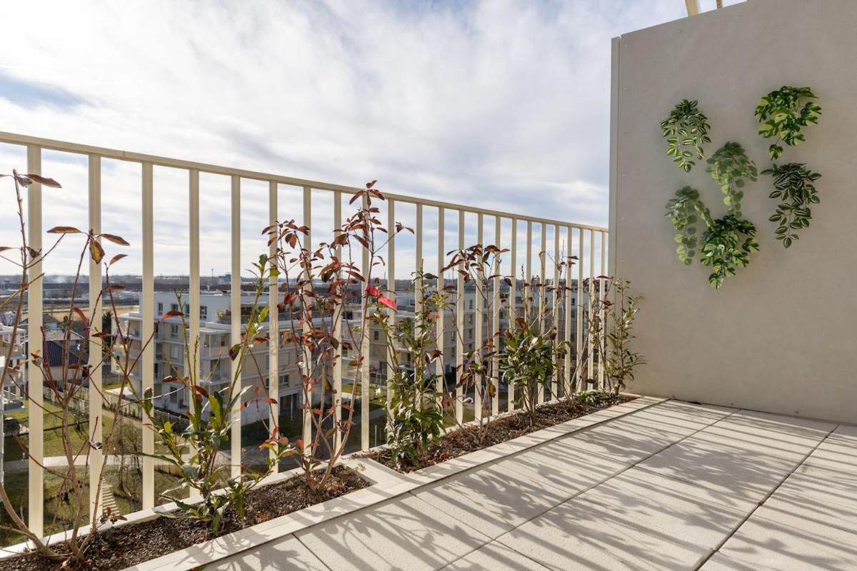 Apartment Relax In Style W Stunning Outdoor Space *