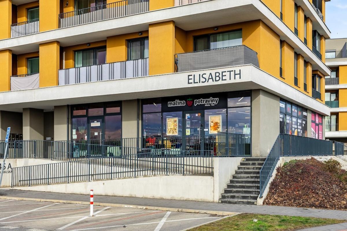 Relax In Style W Stunning Outdoor Space Bratislava