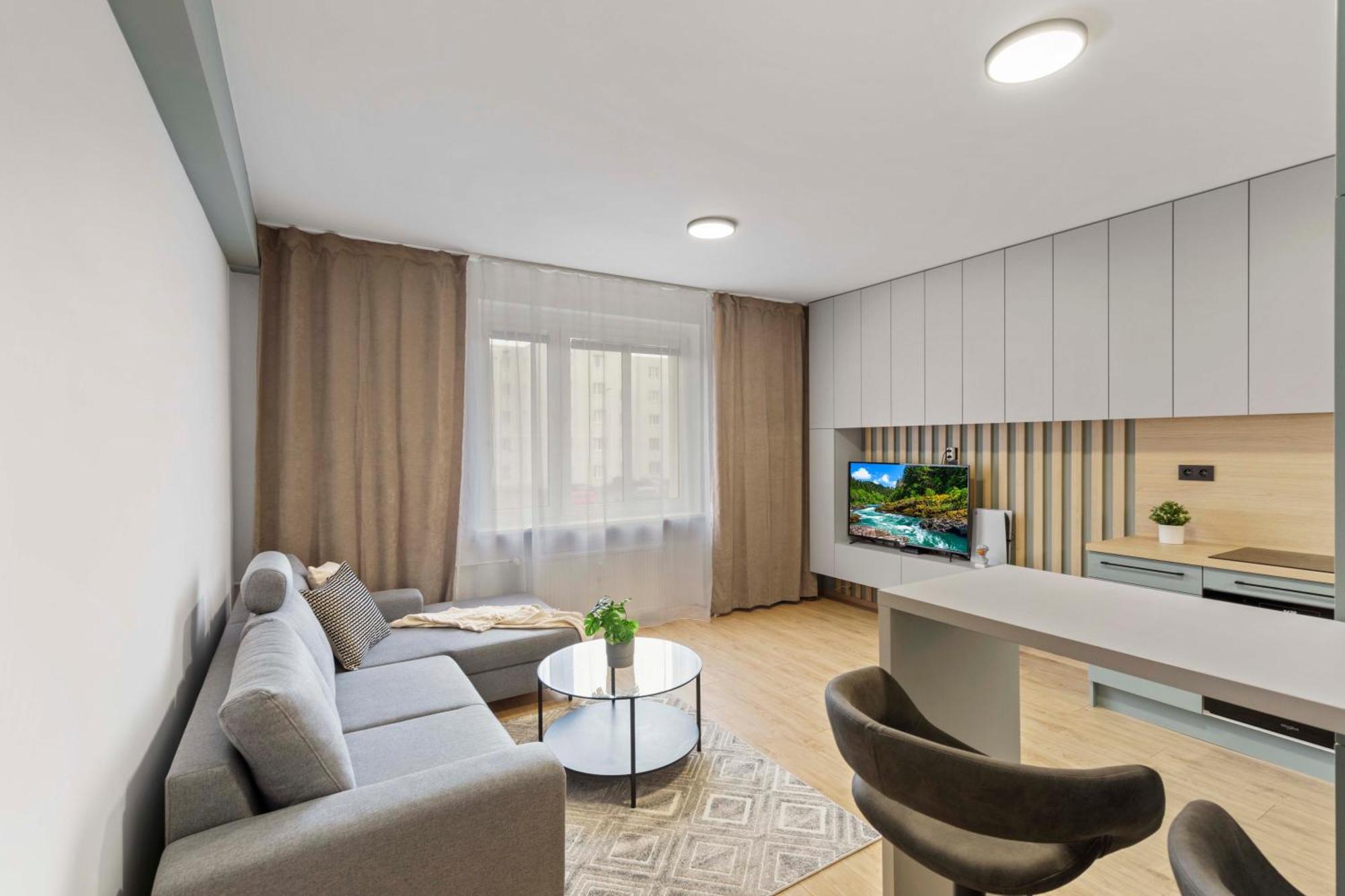 Easy Finance In Apartment *