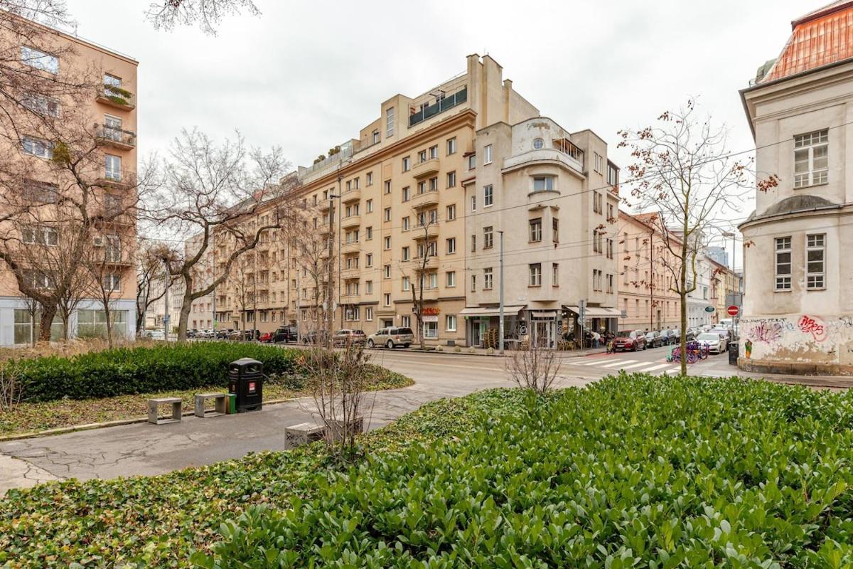 Apartment Newly Renovated 1-room In Historic Center