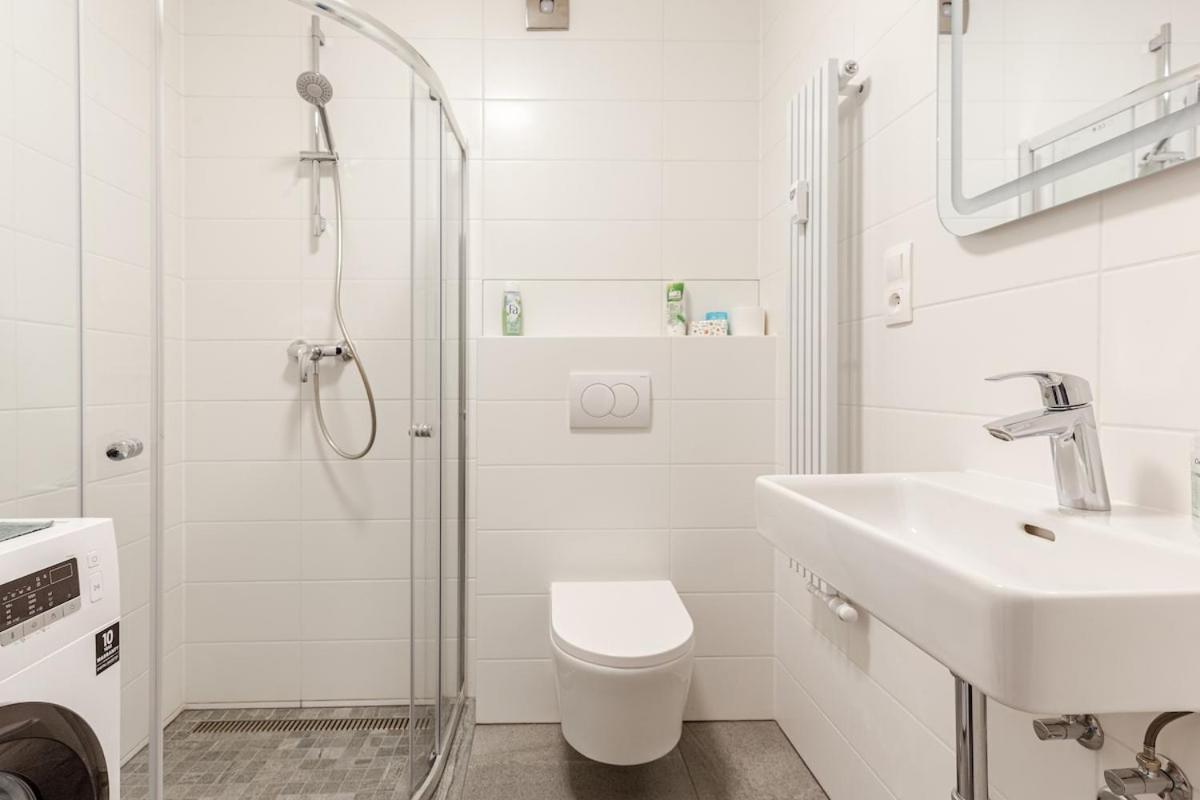 Newly Renovated 1-room In Historic Center