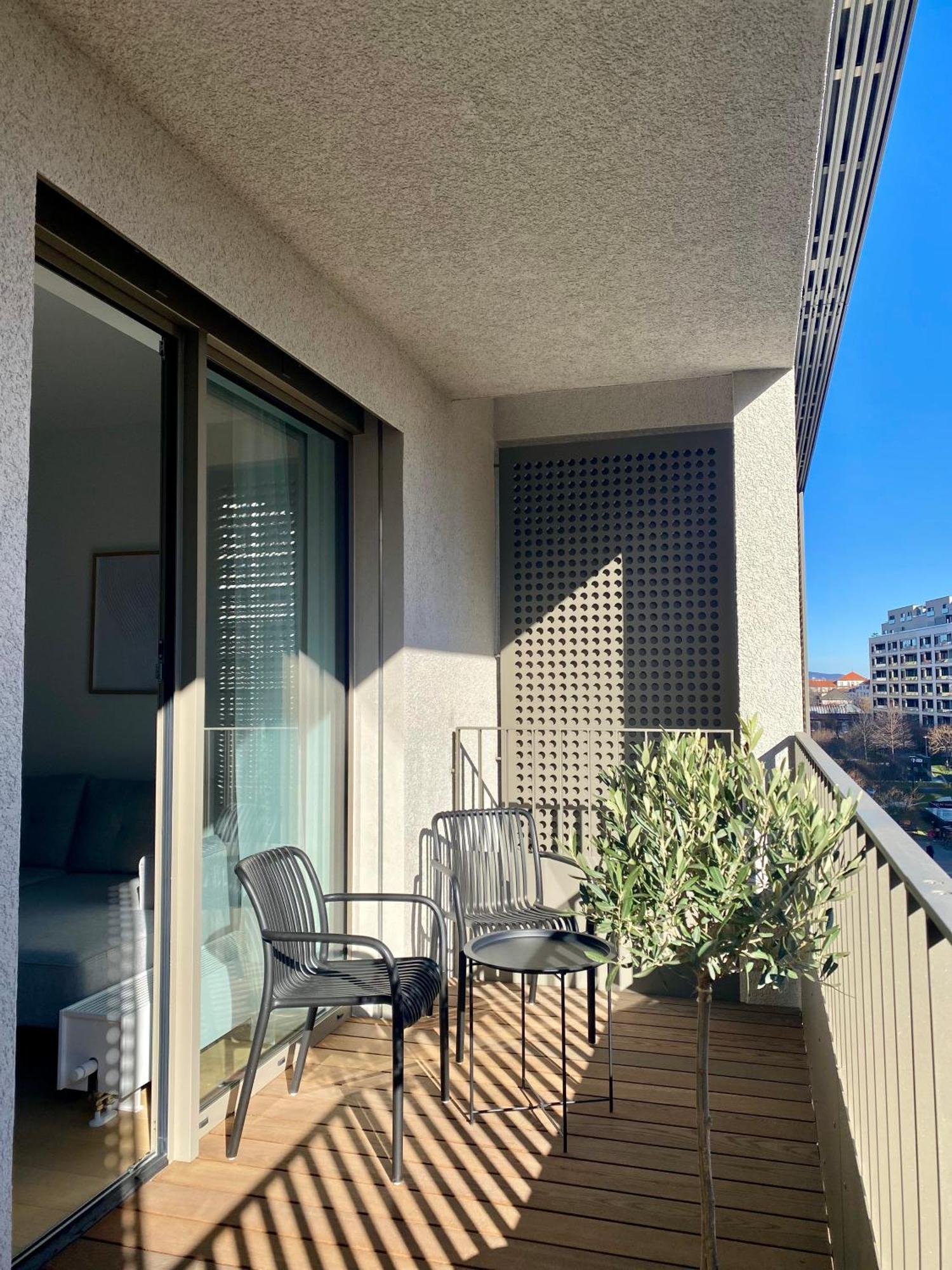 Cloud 9 Pri Myte Elegance - Brand New With Free Parking Bratislava