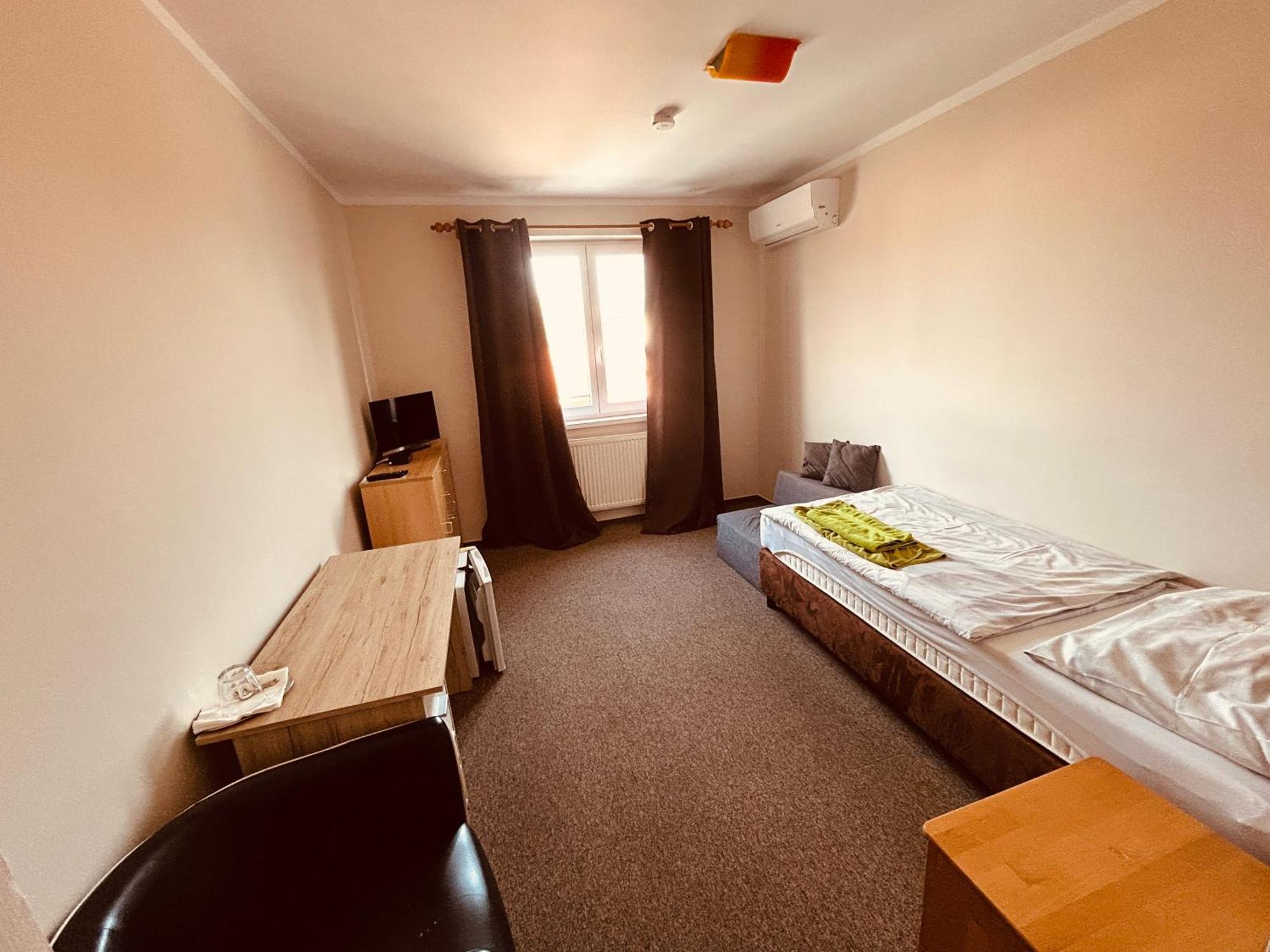 Rusovsky Guest house 2*