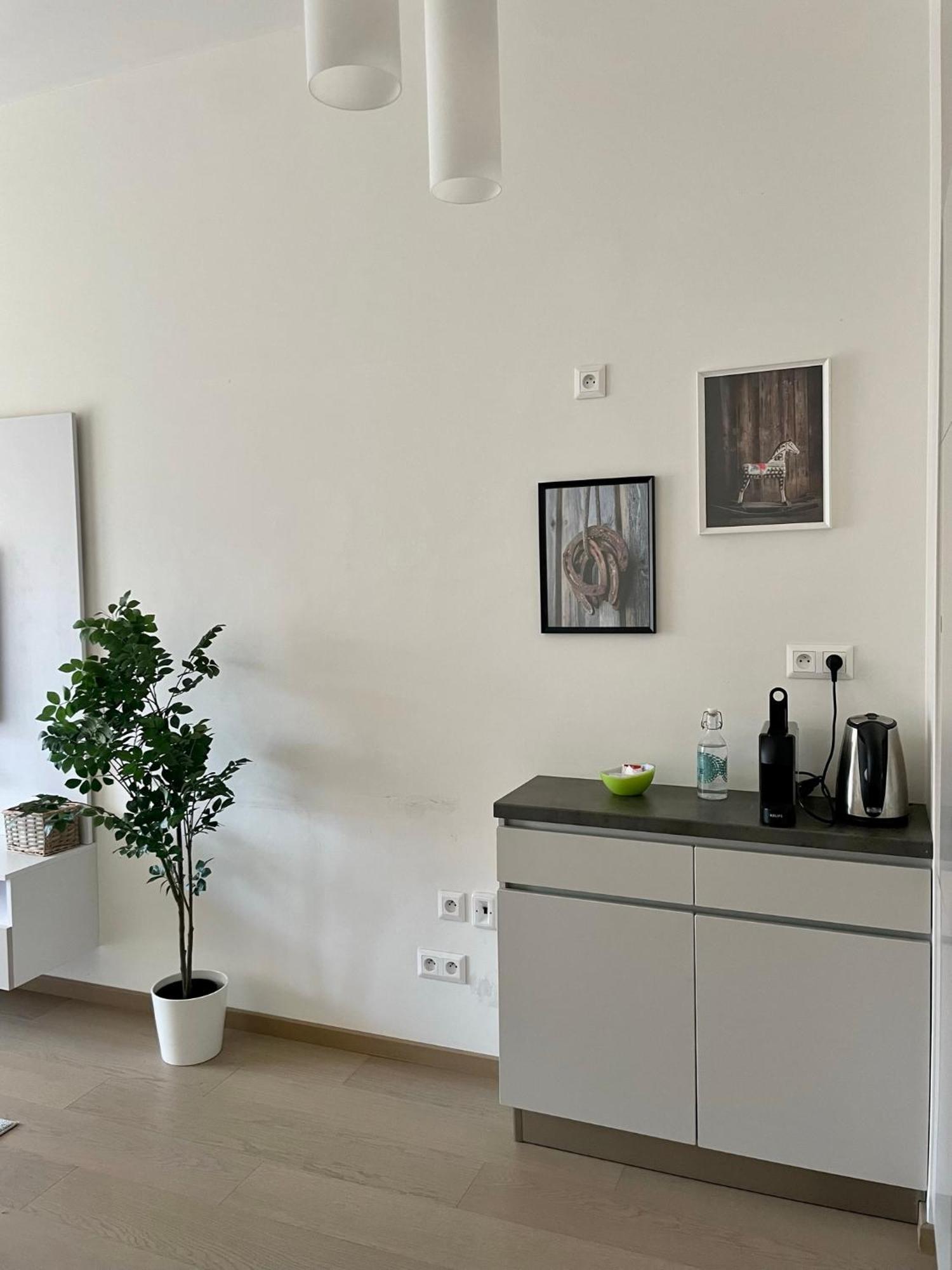 New, Beautiful With Parking In Location! Bratislava