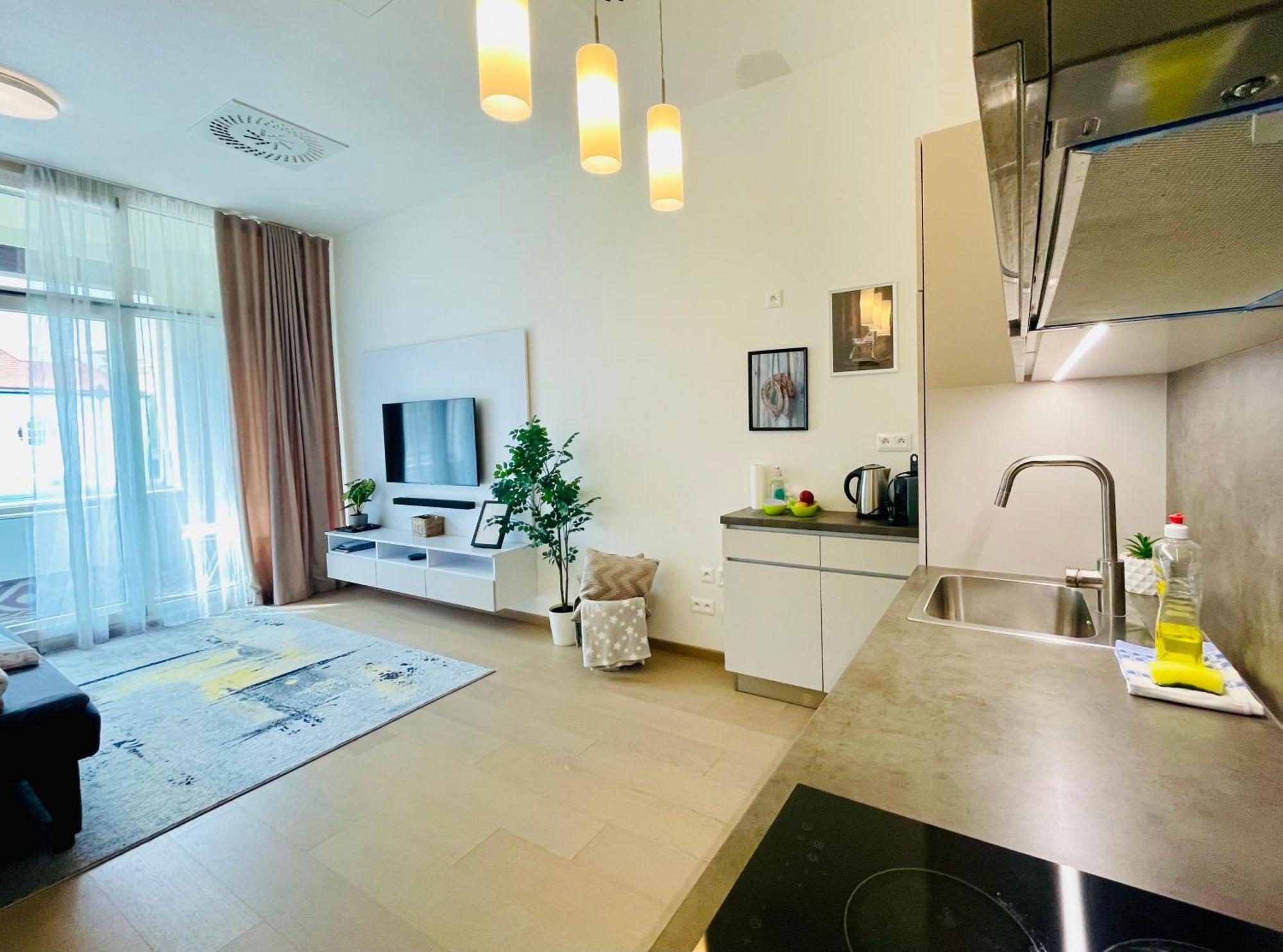 New, Beautiful With Parking In Location! * Bratislava