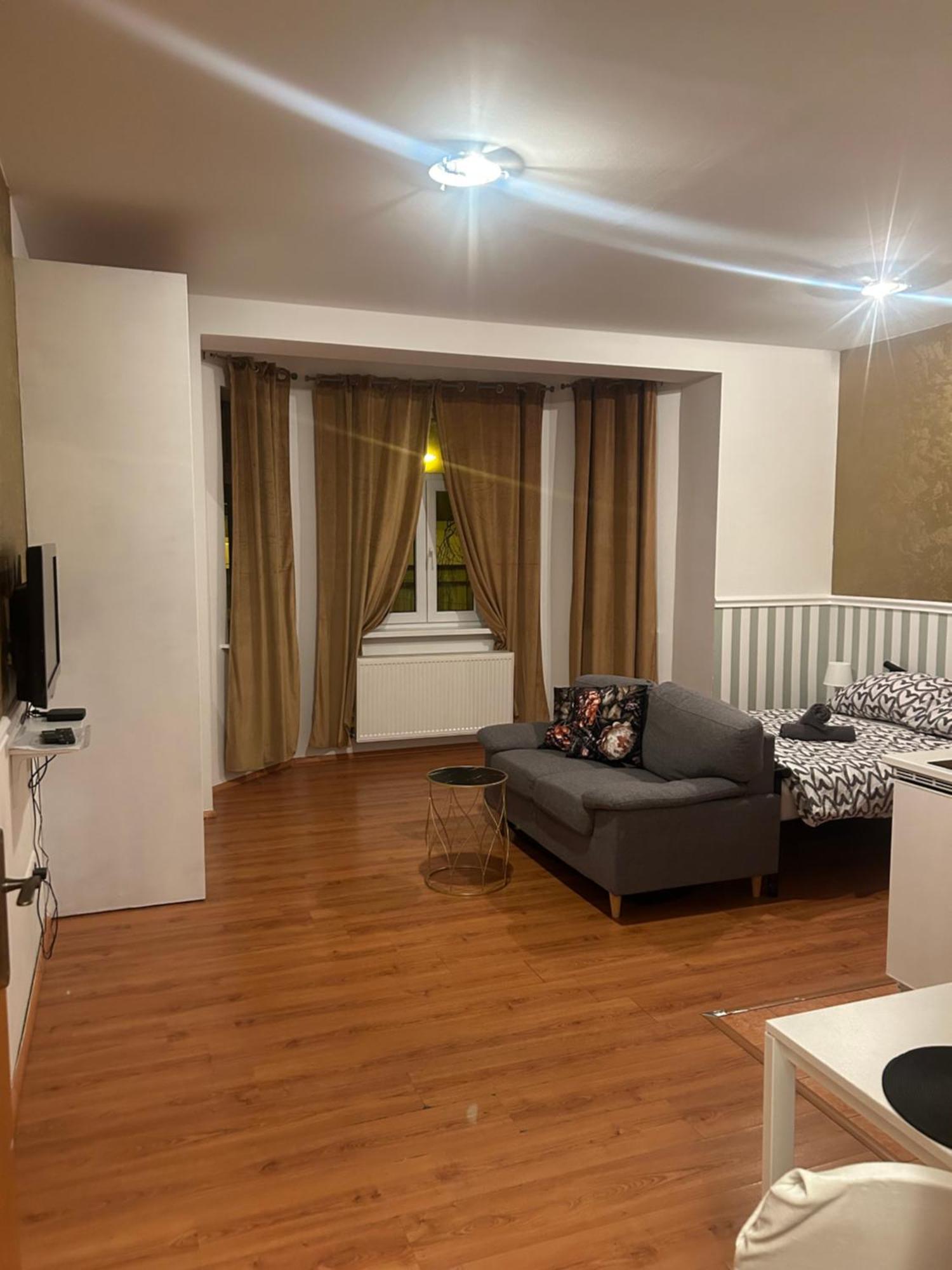 De Luxe 4 Plaza * Bratislava