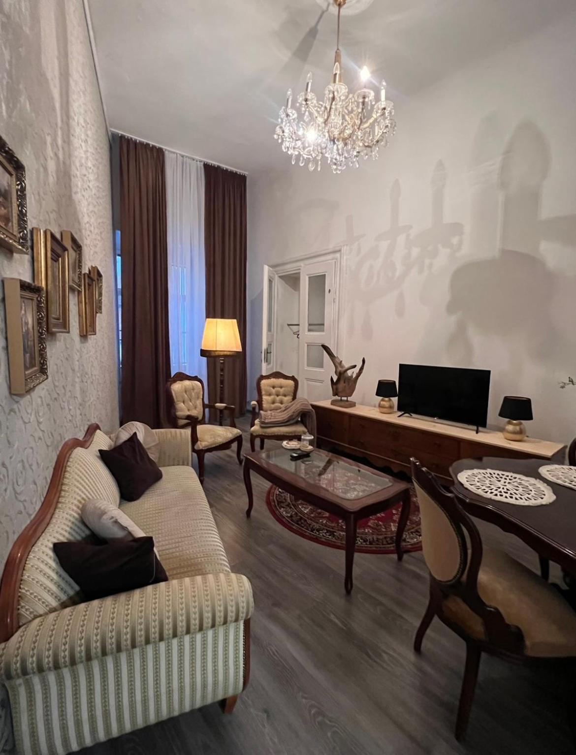 Apartment Csaky Palace 111