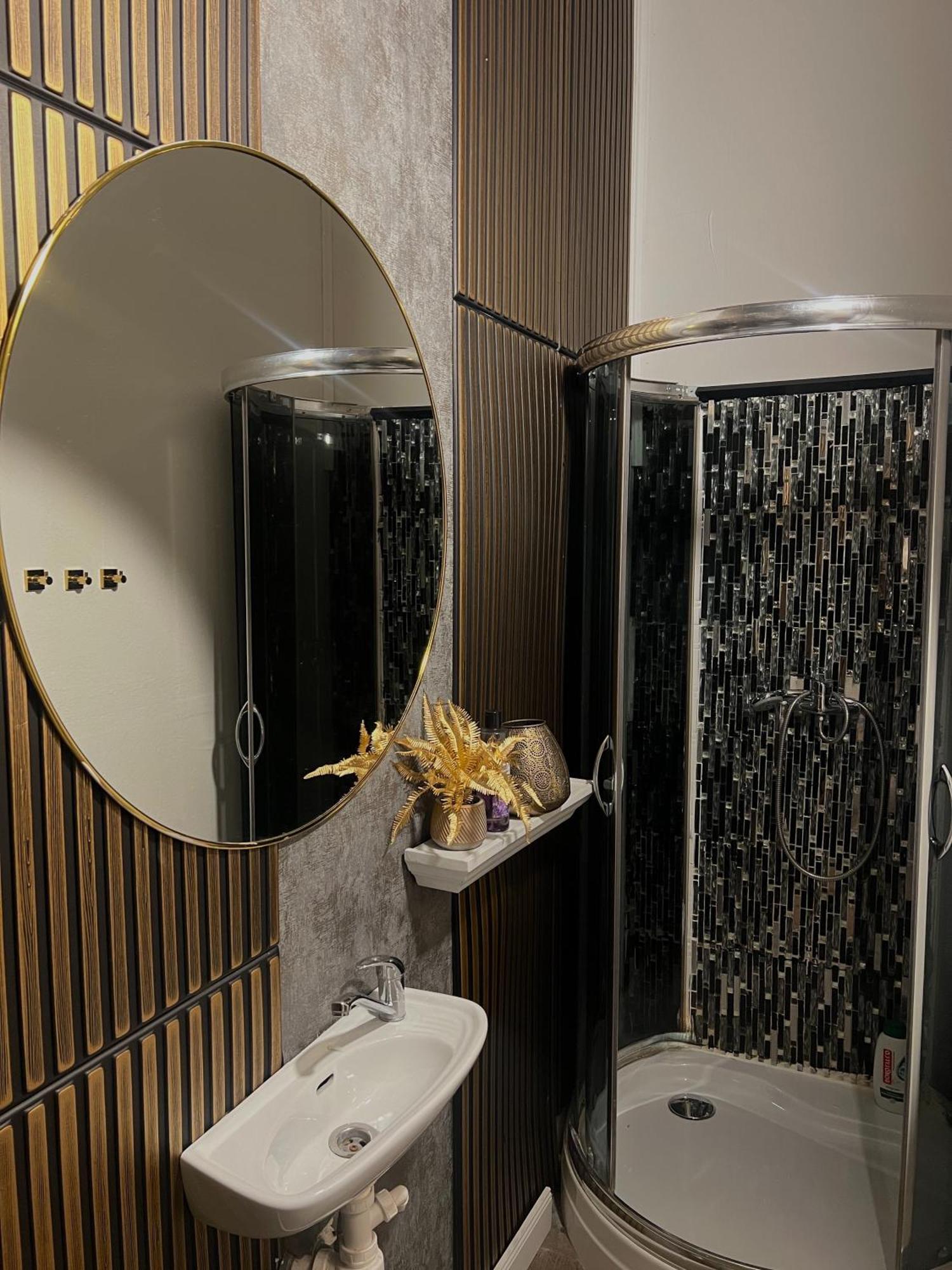 Apartment Csaky Palace 111 *
