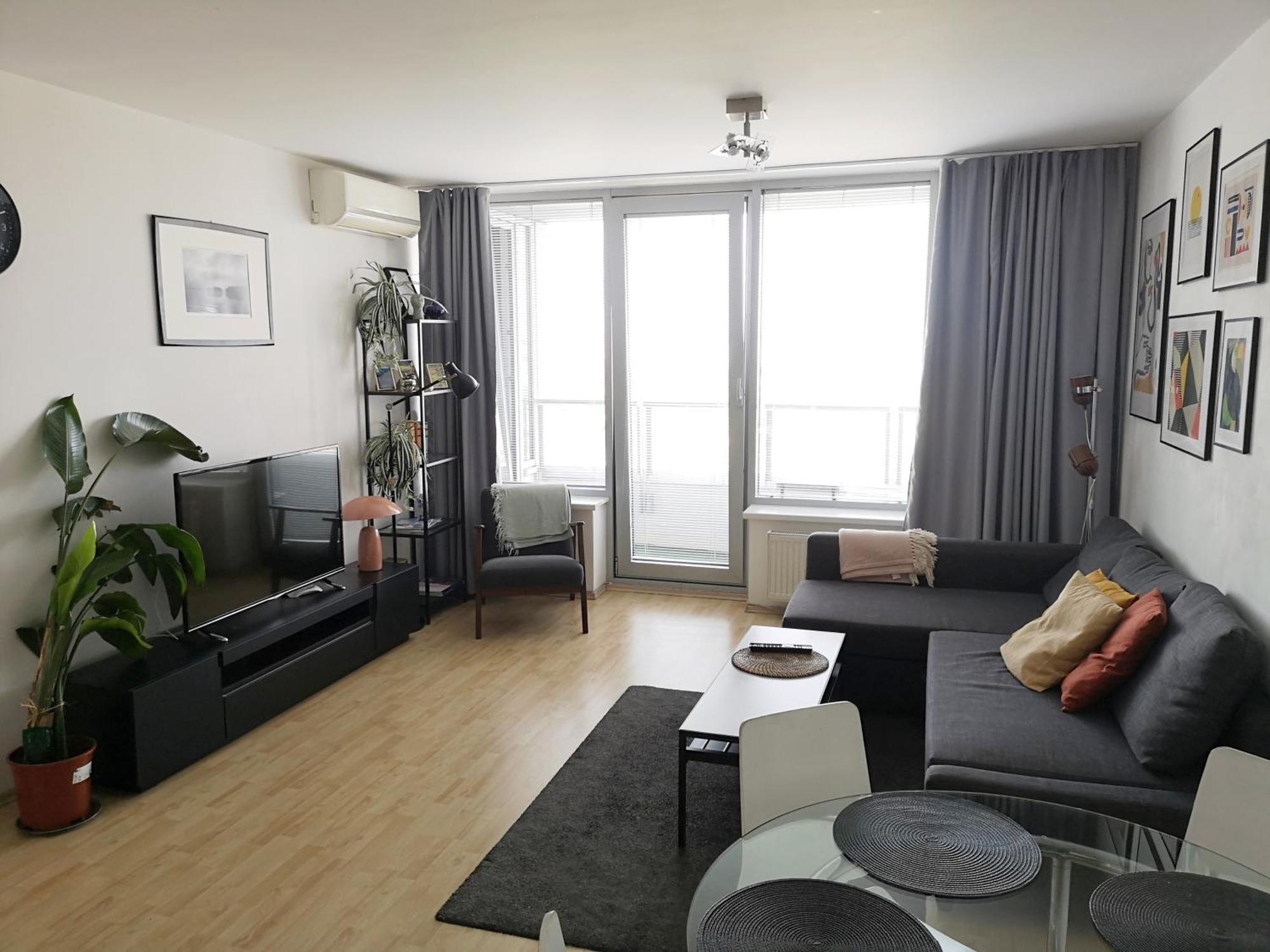 Sunny Free Parking Beauty Balcony View, 3 Towers Apartamento *