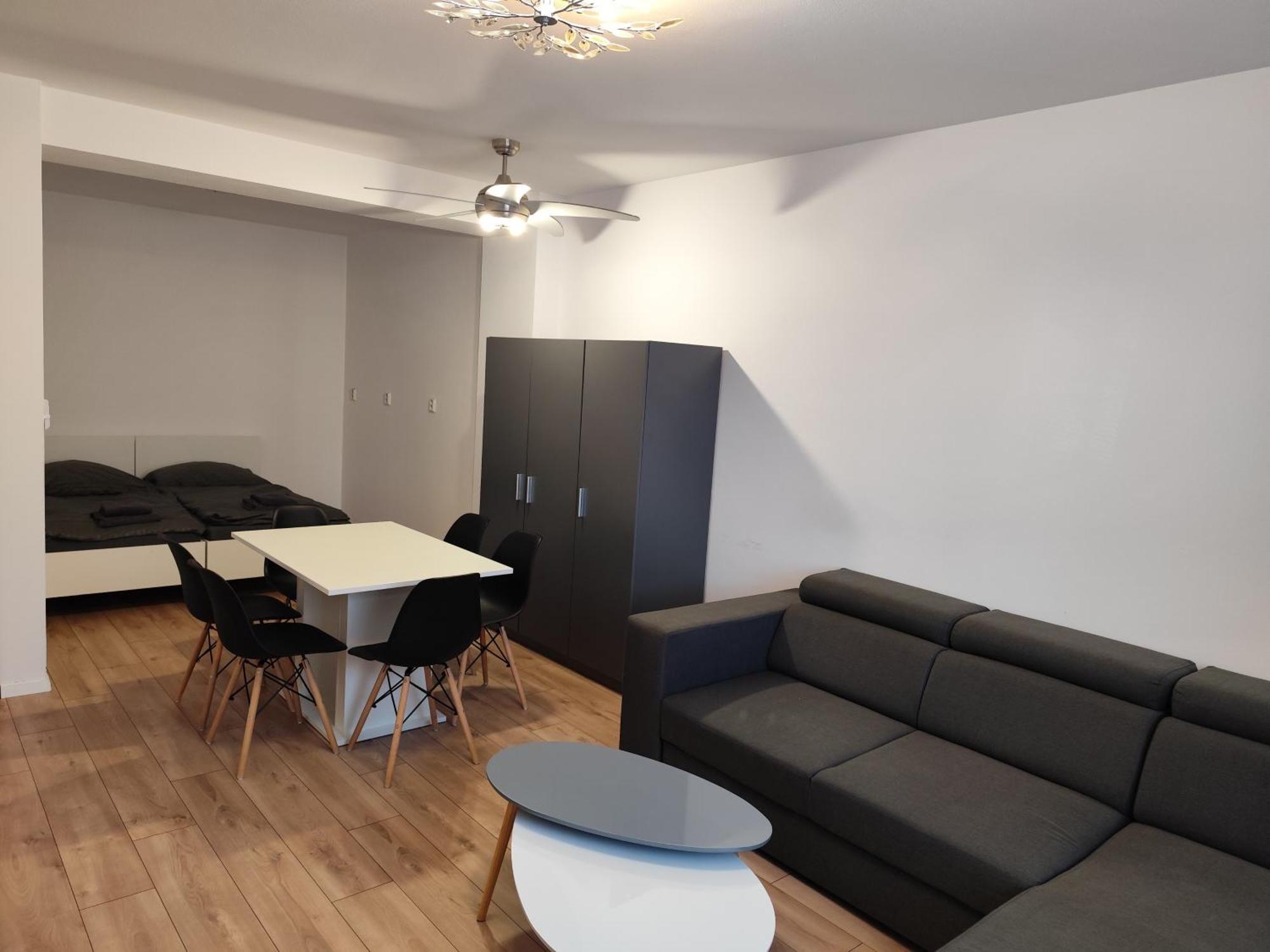 2 Apartment, Near Oc Galeria, Petrzalka * Bratislava