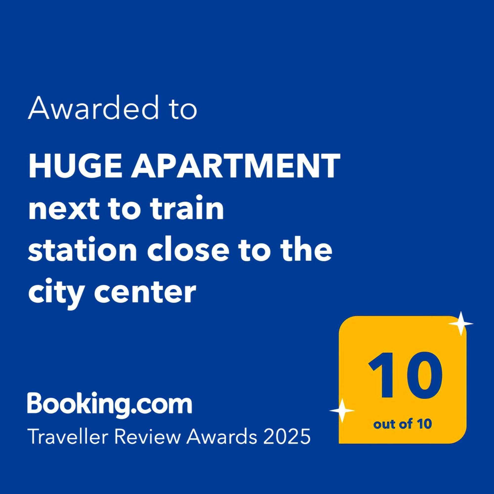Apartment Huge Next To Train Station Close To The Center