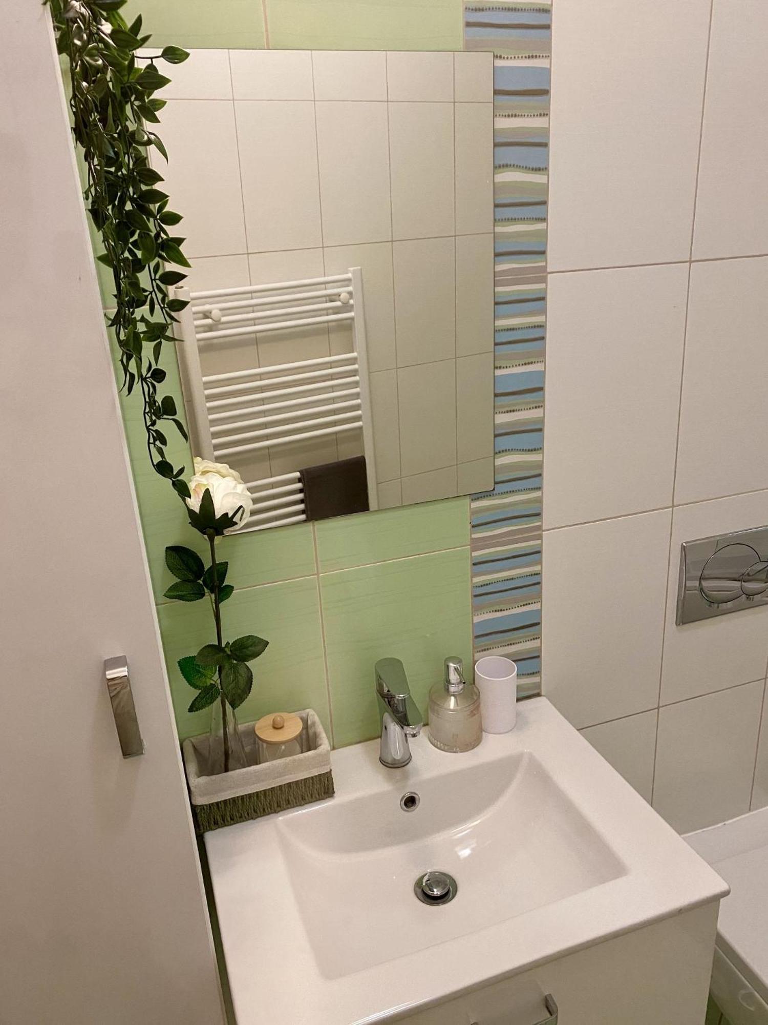 Vera - Old Town, Ac, Balcony Apartment