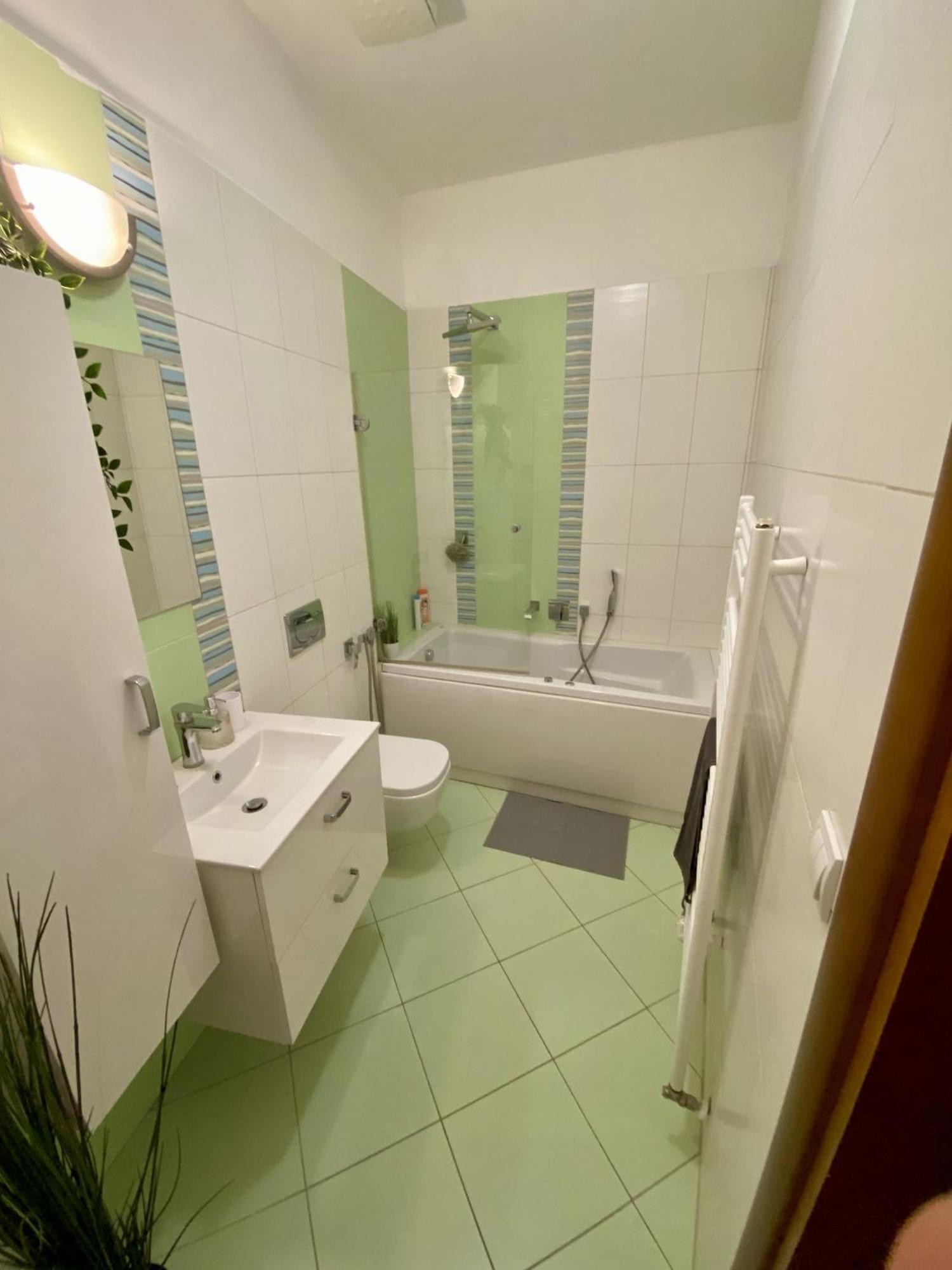 Apartment Vera - Old Town, Ac, Balcony *
