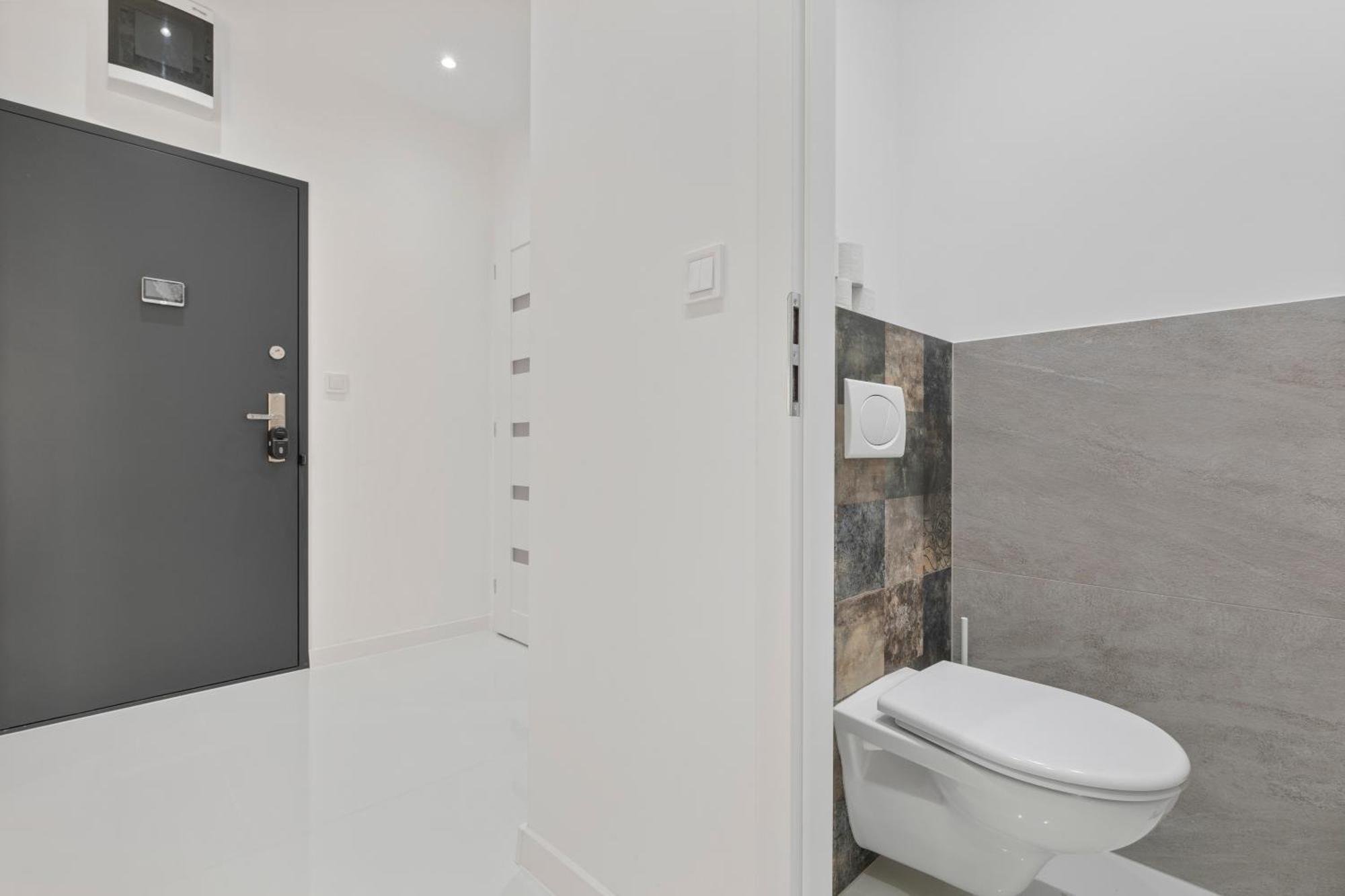 Elegant 1br With Ac Apartment *