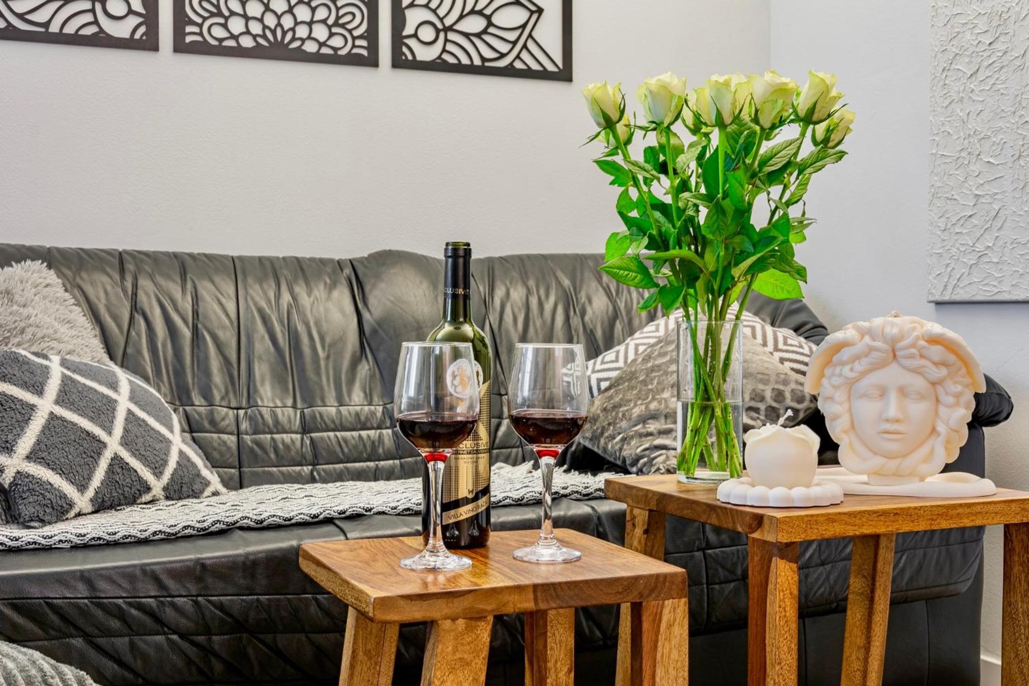 Apartment Natural-style In The Centre Of