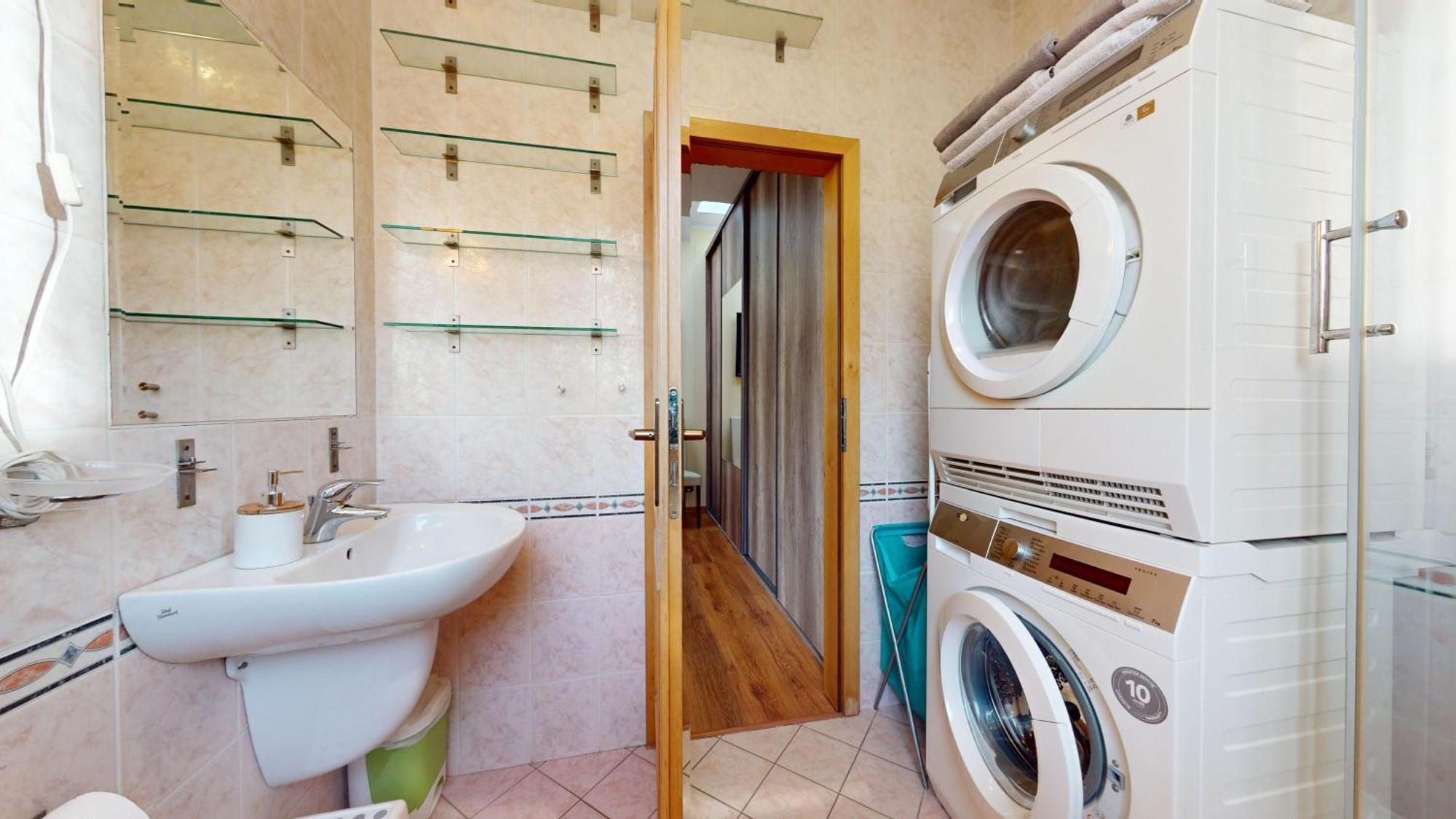 Apartment Sag Close To The Castle Free Parking