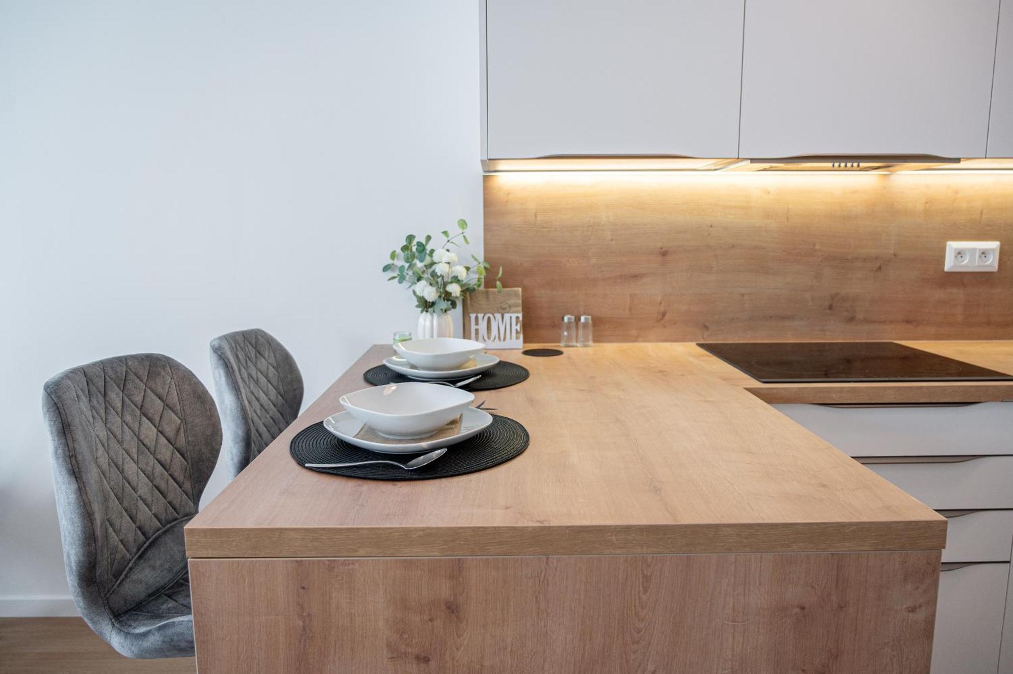 Center Apartment *