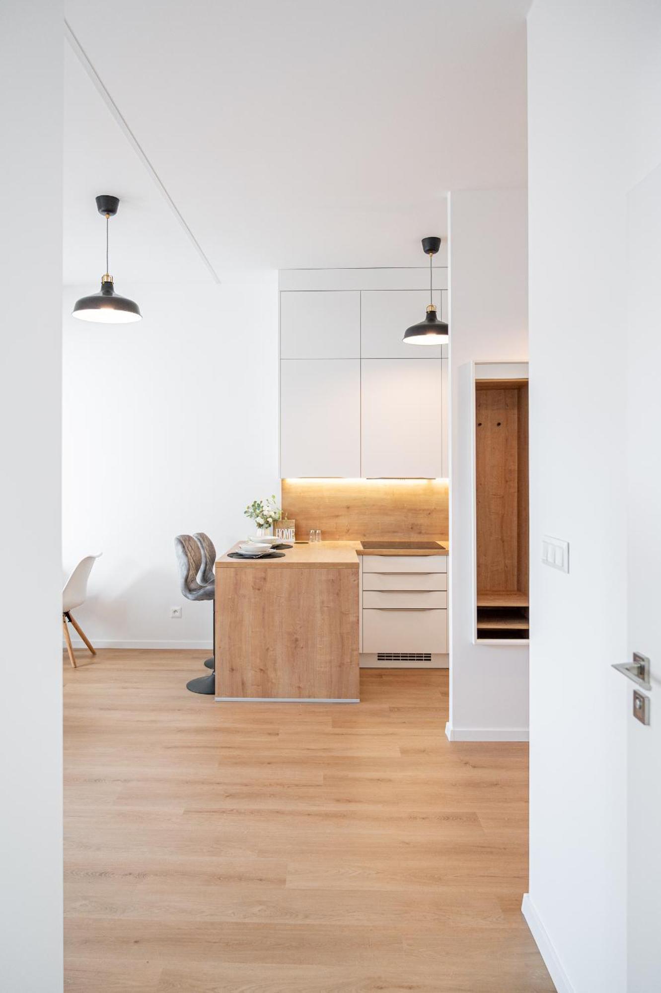 Apartment Center