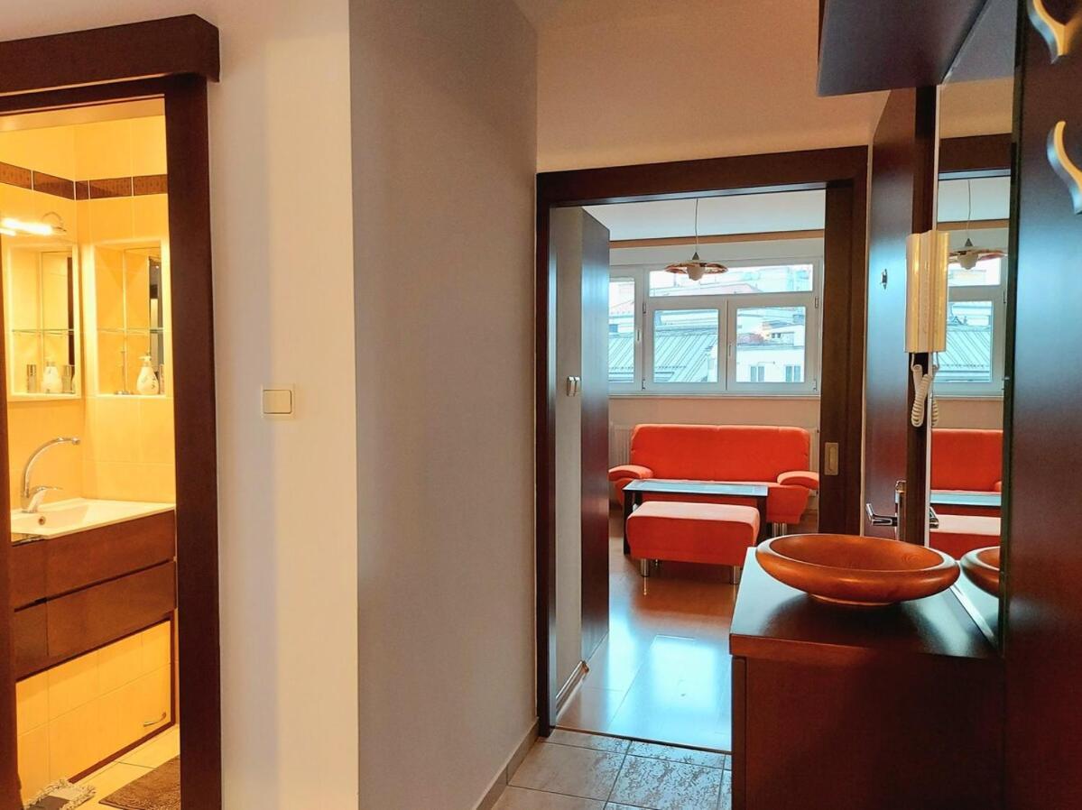Cozy 1 Bed Floor In The Old Town * Bratislava