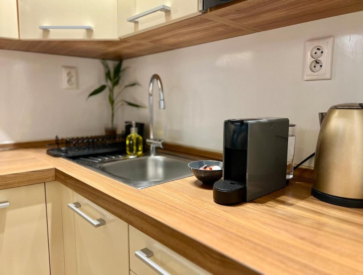 Adm Peaceful In Center- Wifi, Coffee, Ac Apartment Bratislava