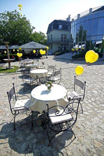 Kastiel Agatka Hotel Bratislava