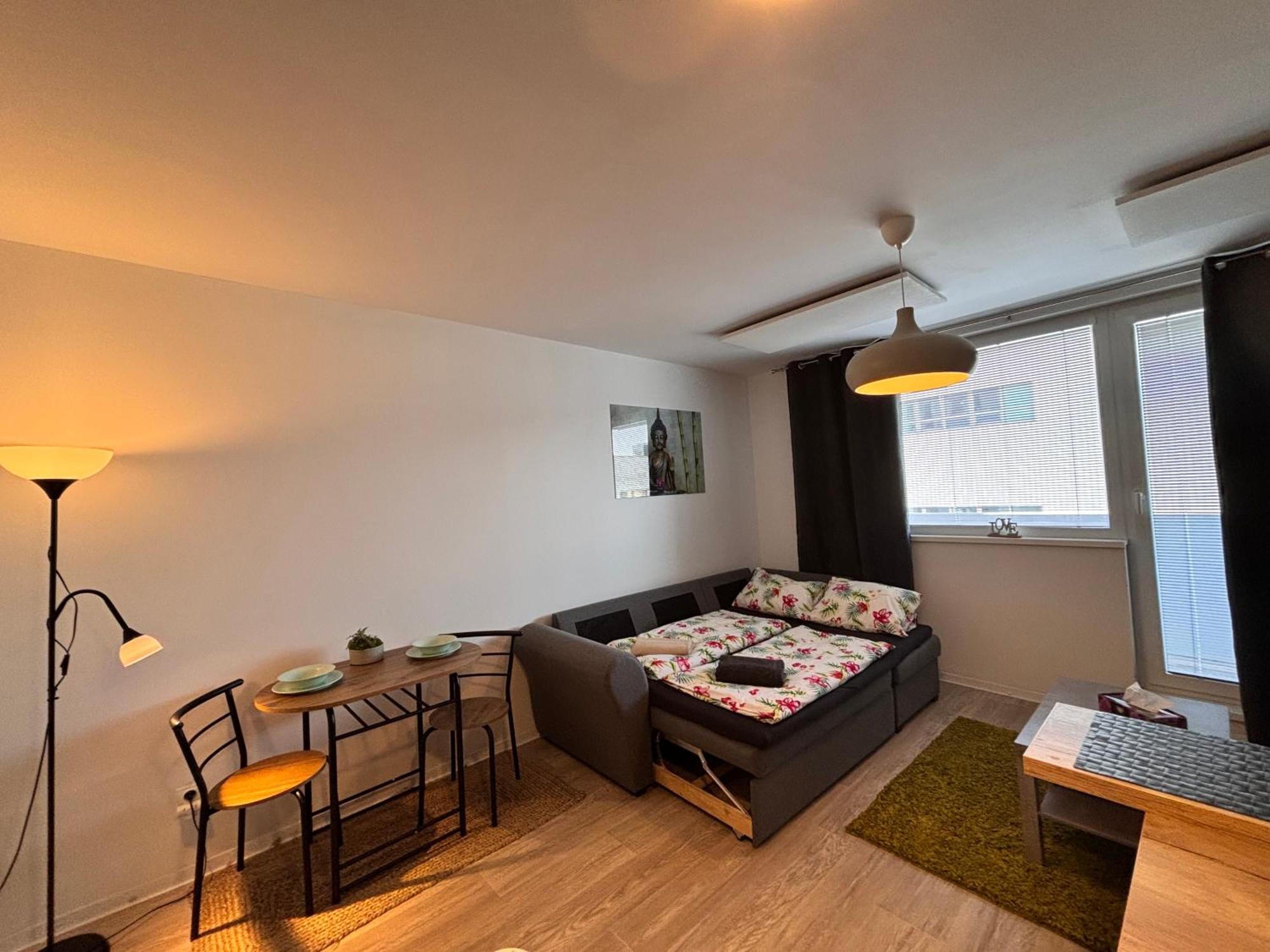 Apartment Krasny Utulny S Balkonom A Parkovanim!