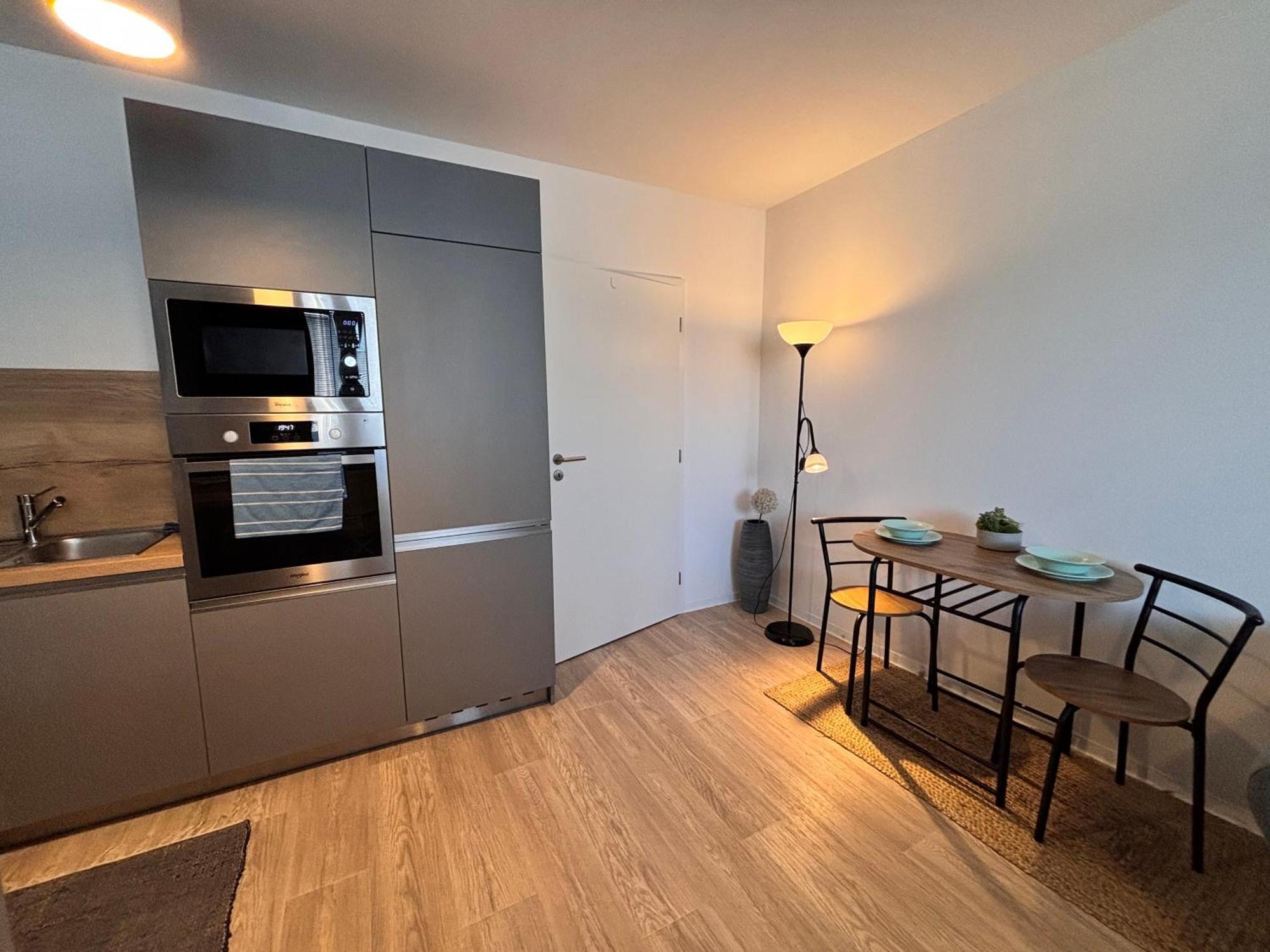 Krasny Utulny S Balkonom A Parkovanim! Apartment *