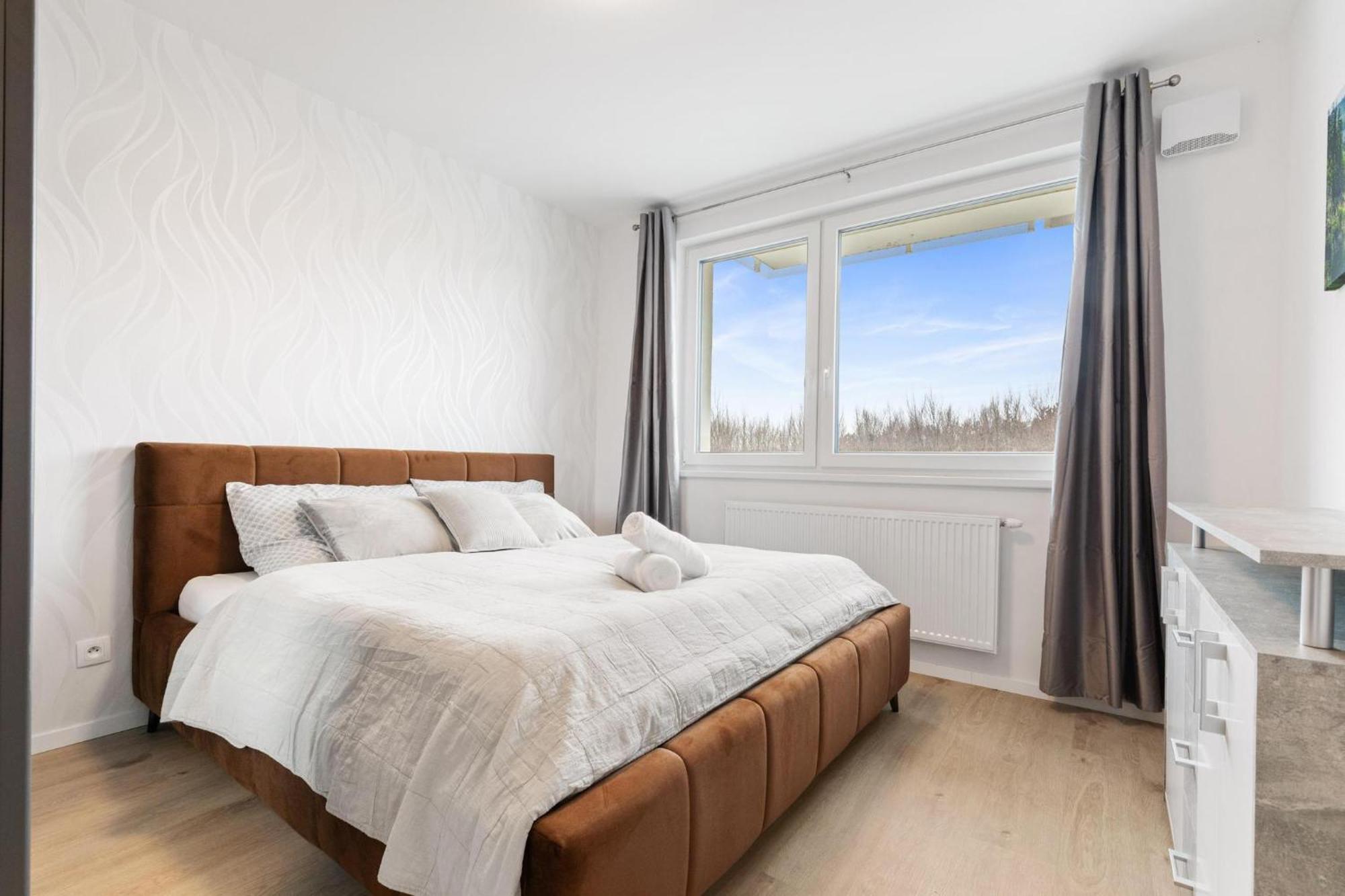 Ah Ovocne Sady- Next To Airport Apartment Bratislava