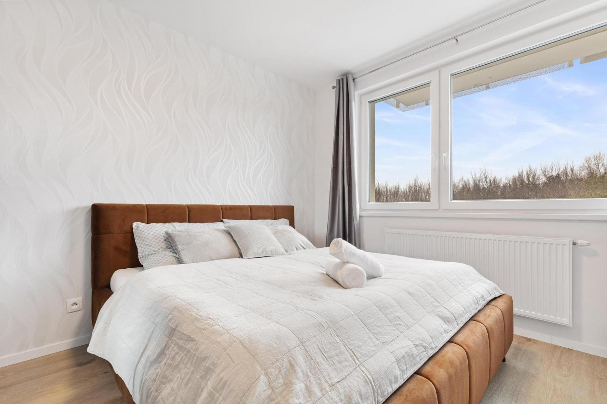 Apartment Ah Ovocne Sady- Next To Airport *