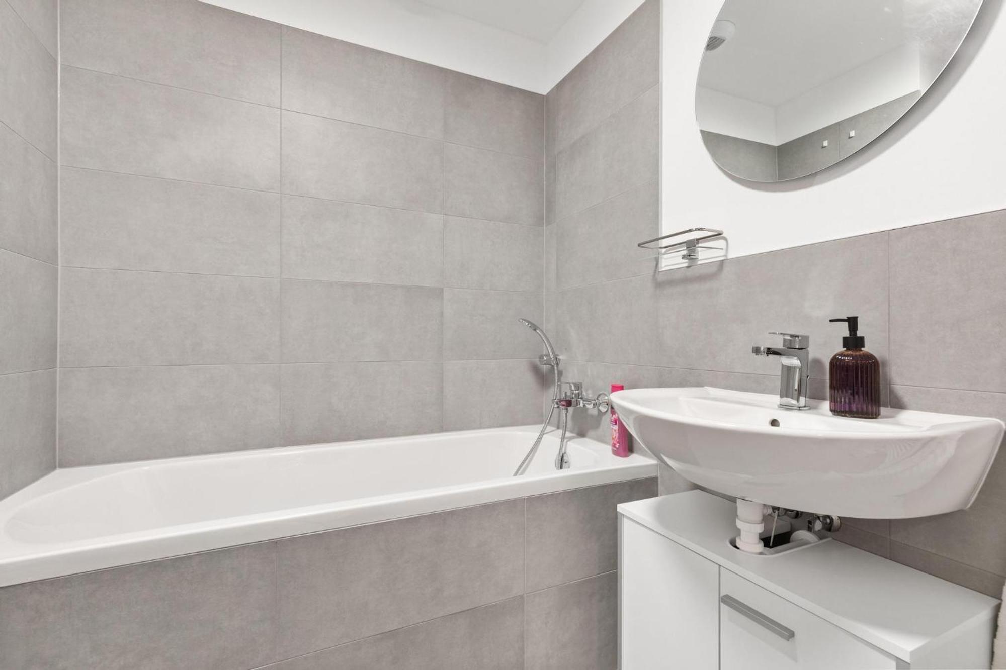 Apartment Ah Ovocne Sady- Next To Airport Bratislava