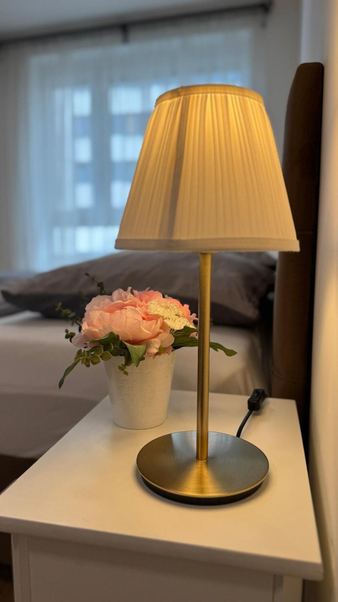Apartment Prestige - Next To Ice Arena, Private Parking *