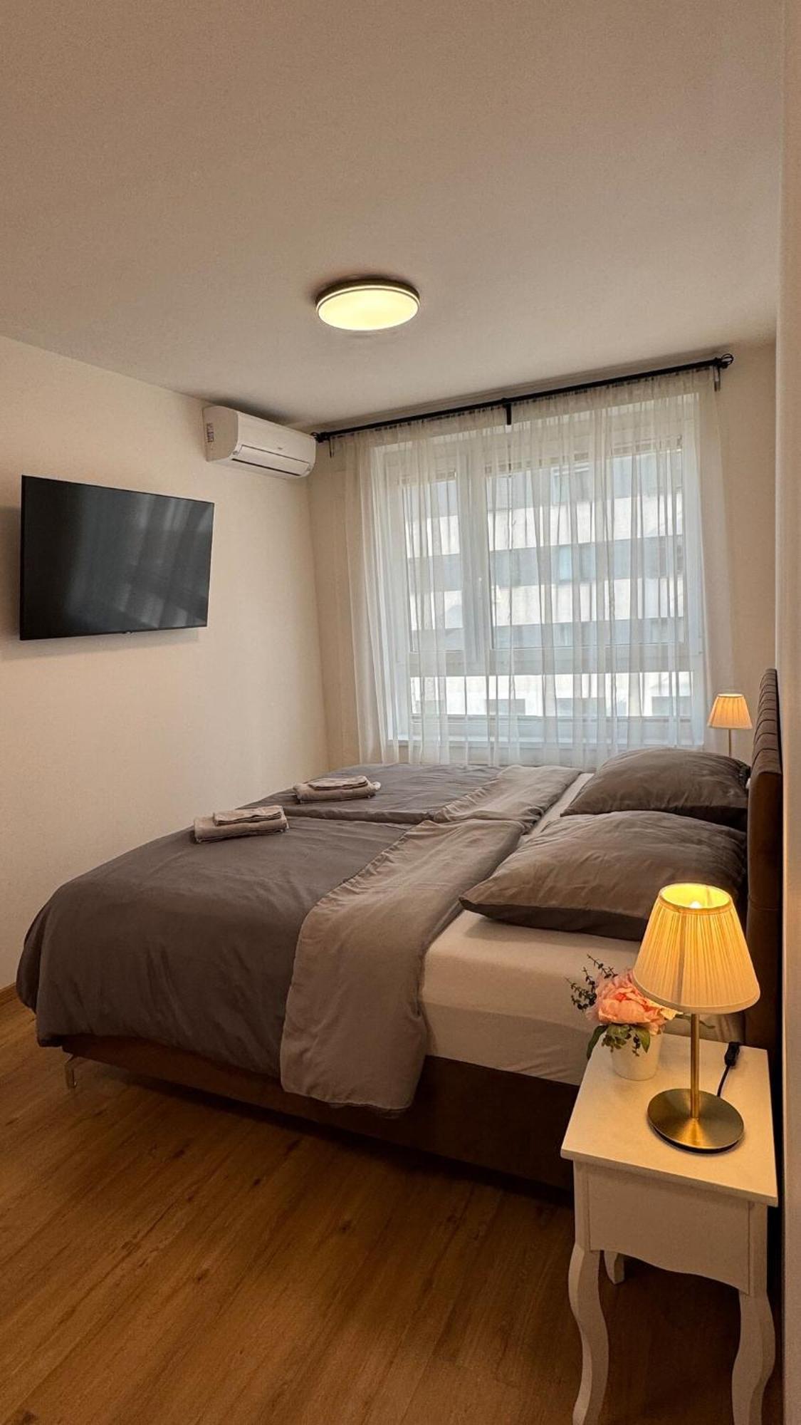 Prestige - Next To Ice Arena, Private Parking * Bratislava