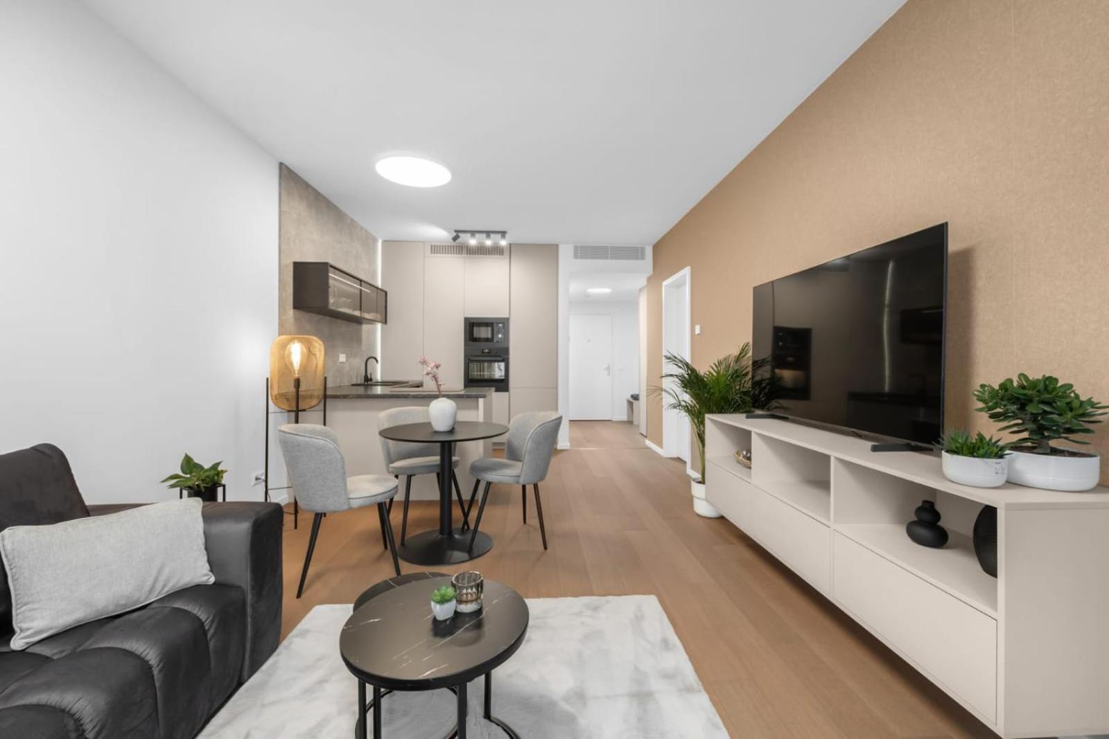 Skypark With Balcony Apartment Bratislava
