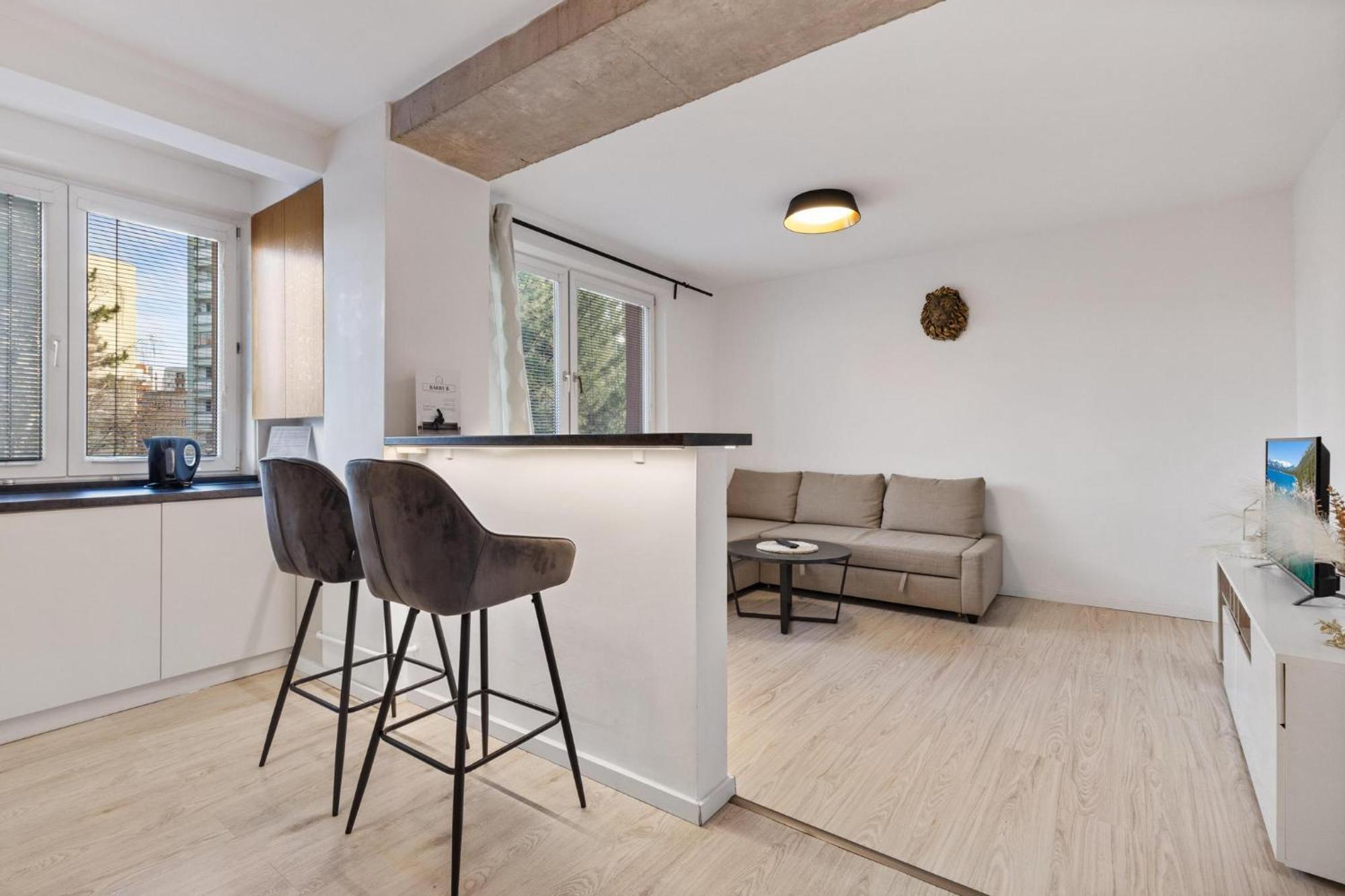 Apartment Barbyb - With Free Parking