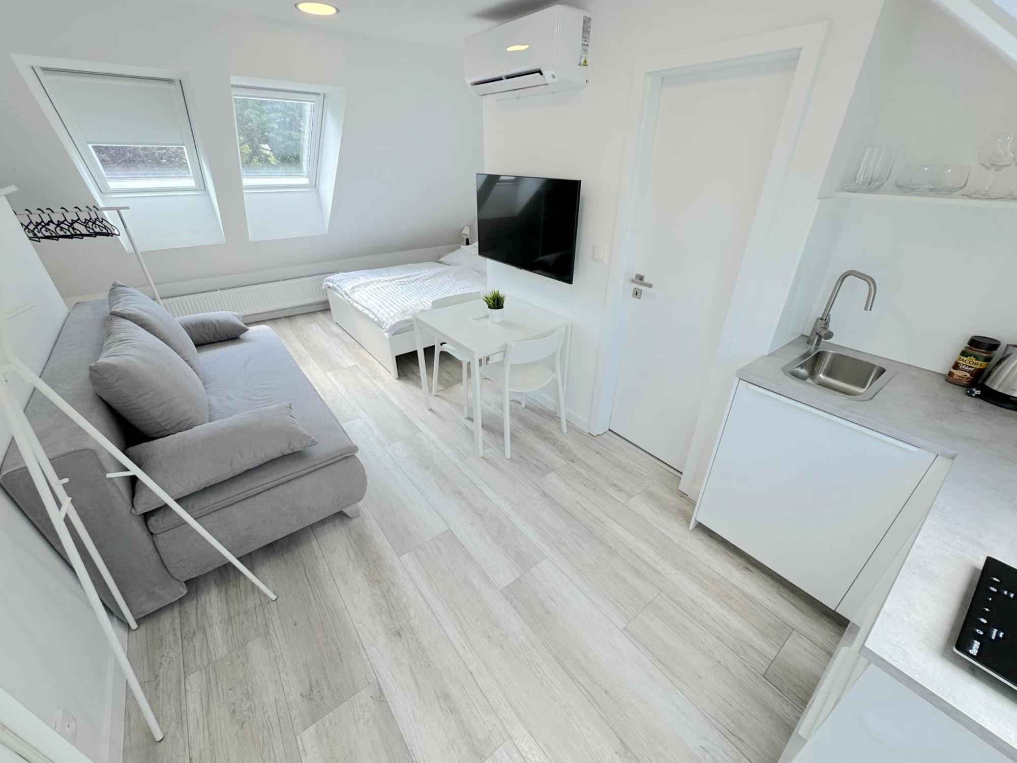Krasny - 3 V Blizkosti Centra Apartment Bratislava