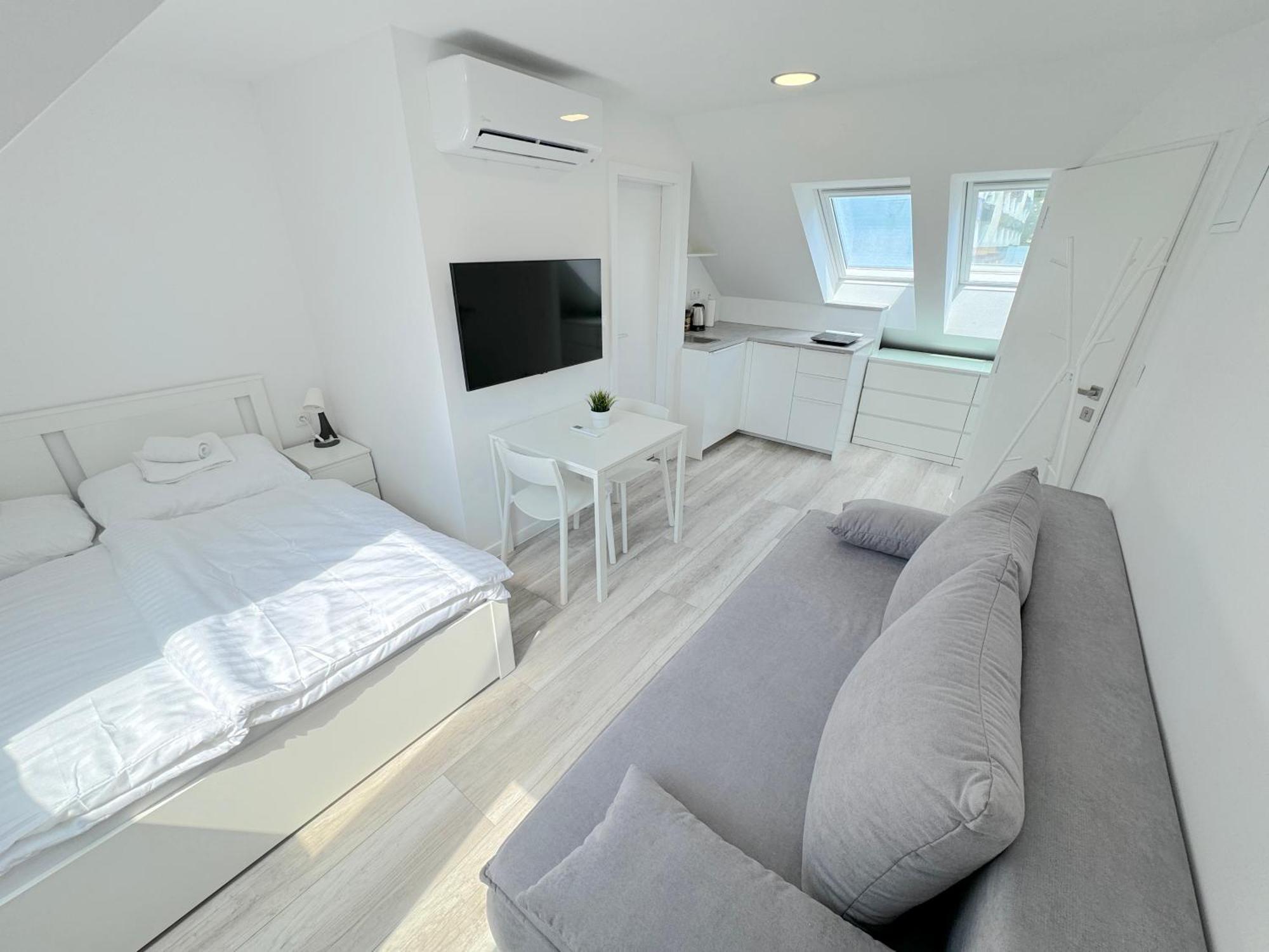 Krasny - 3 V Blizkosti Centra Apartment Bratislava