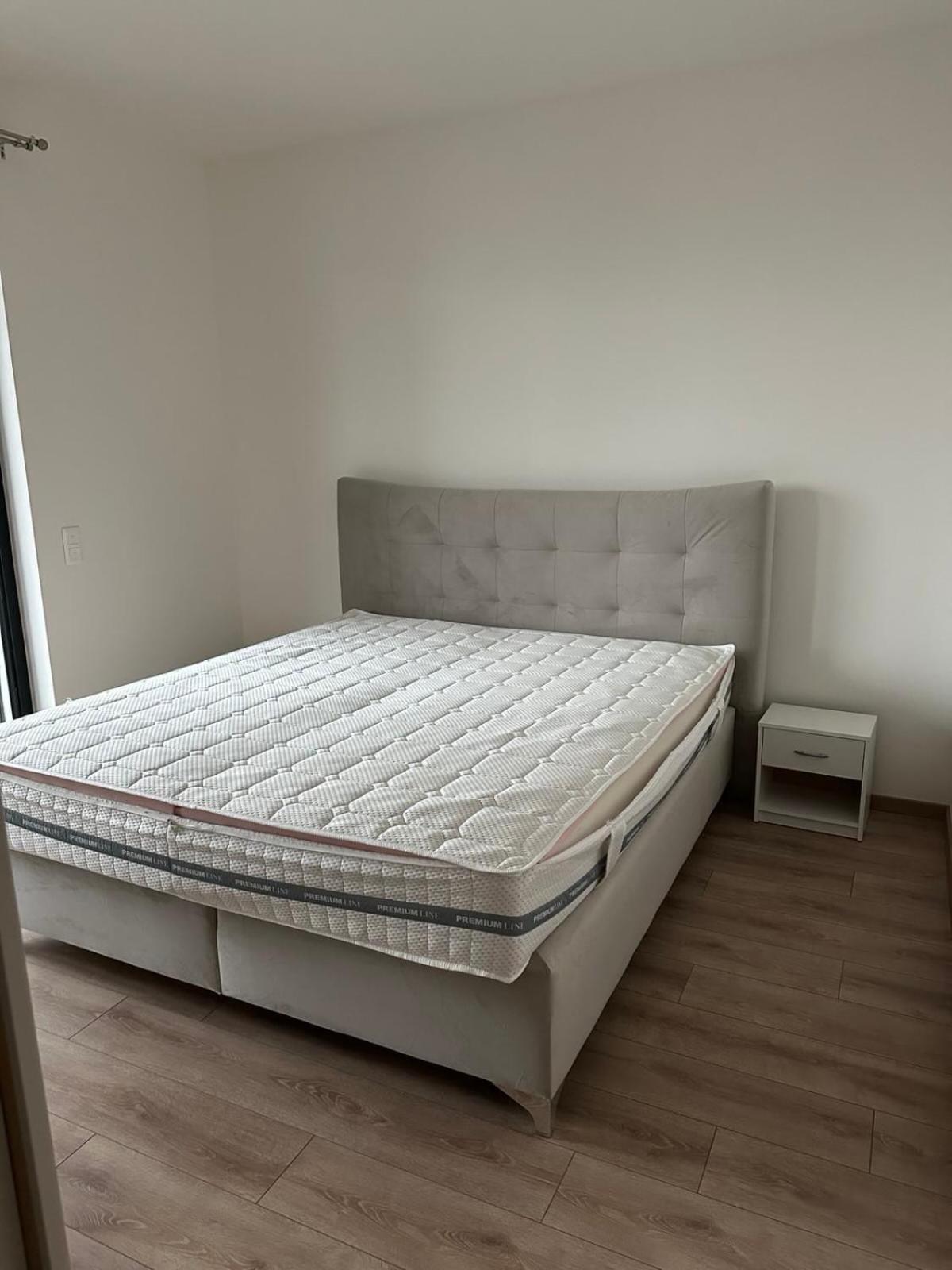 2 In Downtown,free Parking,late Check-out,big Balcony Apartment