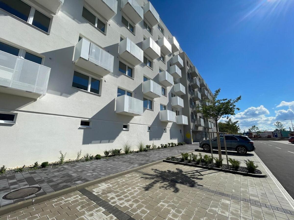 Pri Letisku,spojenie Do Centra Apartment *