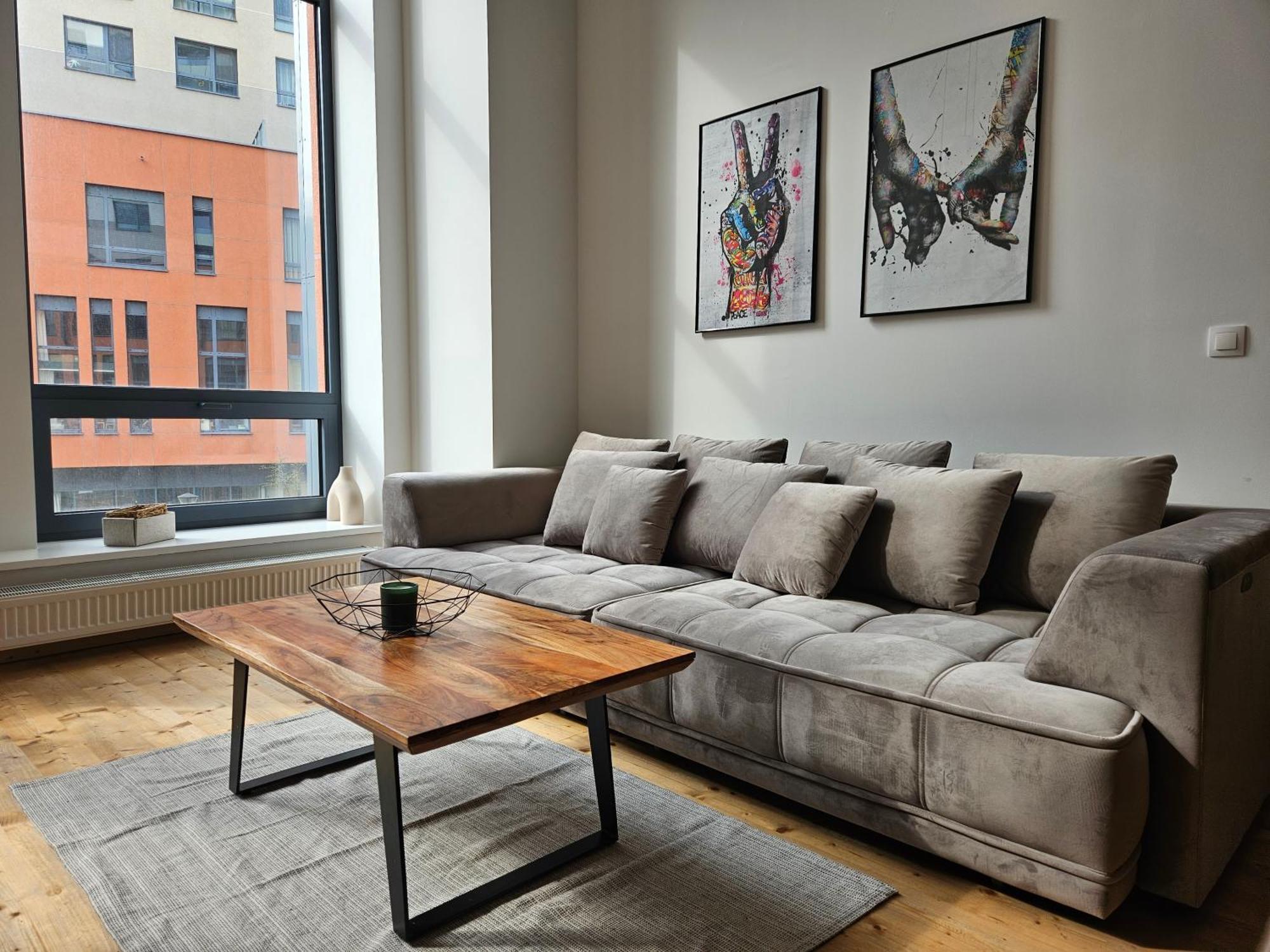 Apartment Spacious Modern Loft, 2 Bedrooms, 95m2, Free Parking Bratislava