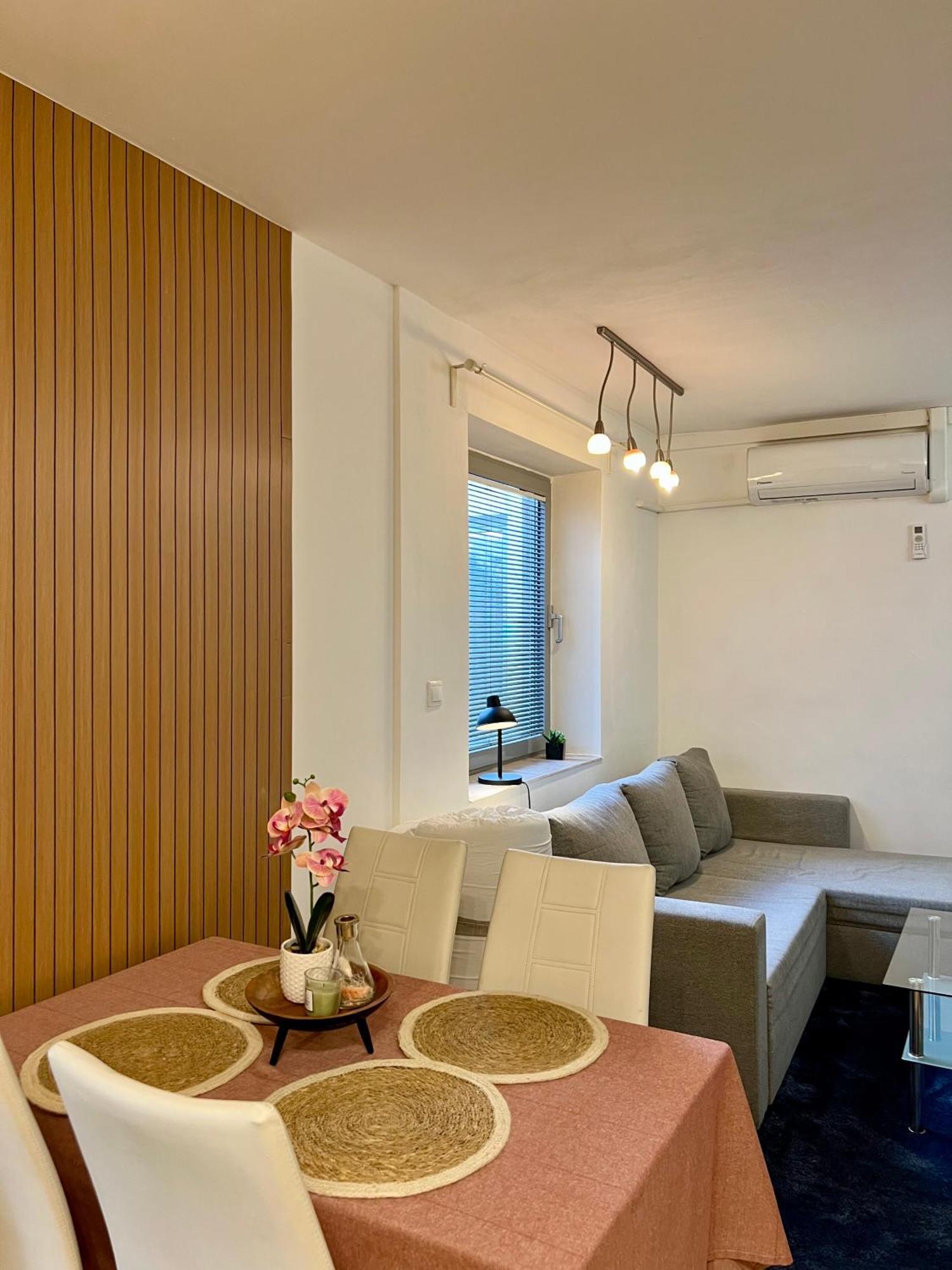 Adm Peaceful In Center- Wifi, Coffee, Ac Apartment *