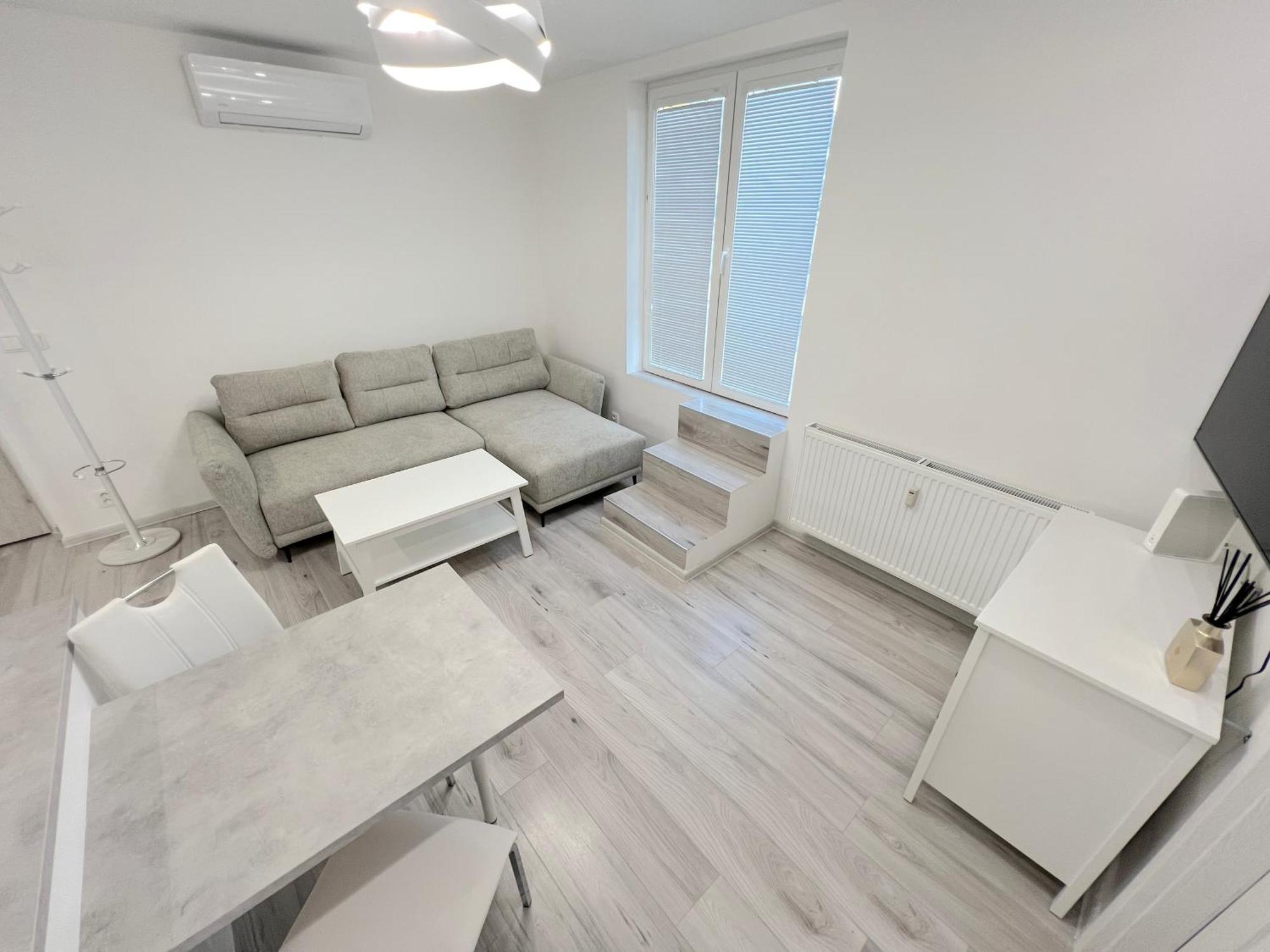 Apartment Krasny - V Starom Meste S Terasou Bratislava