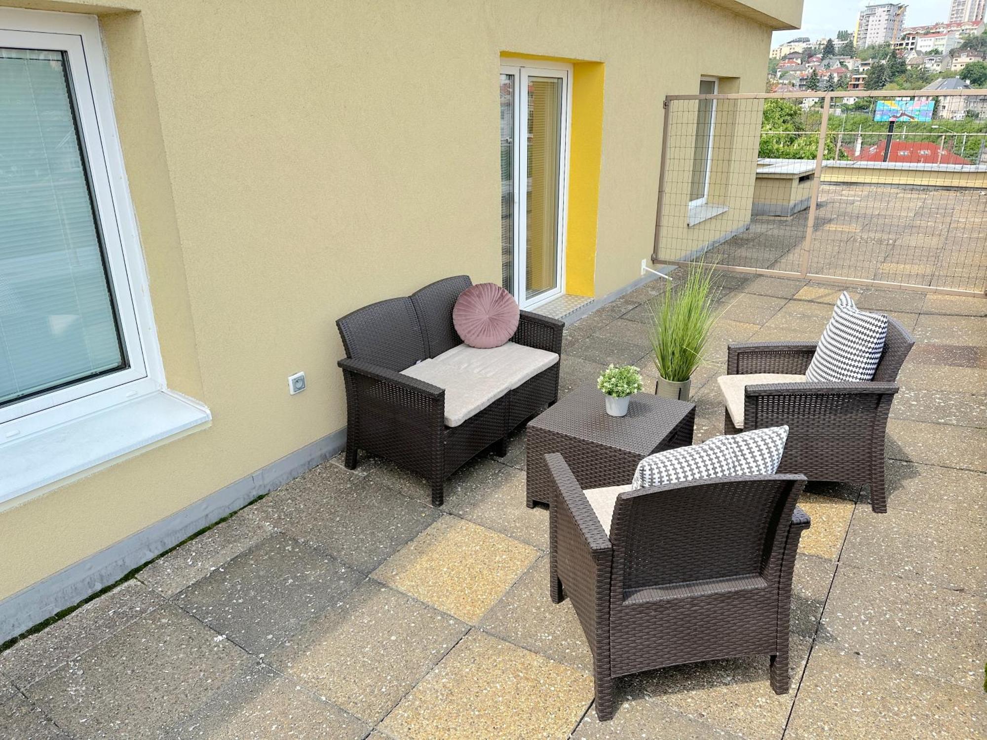 Krasny - V Starom Meste S Terasou Apartment