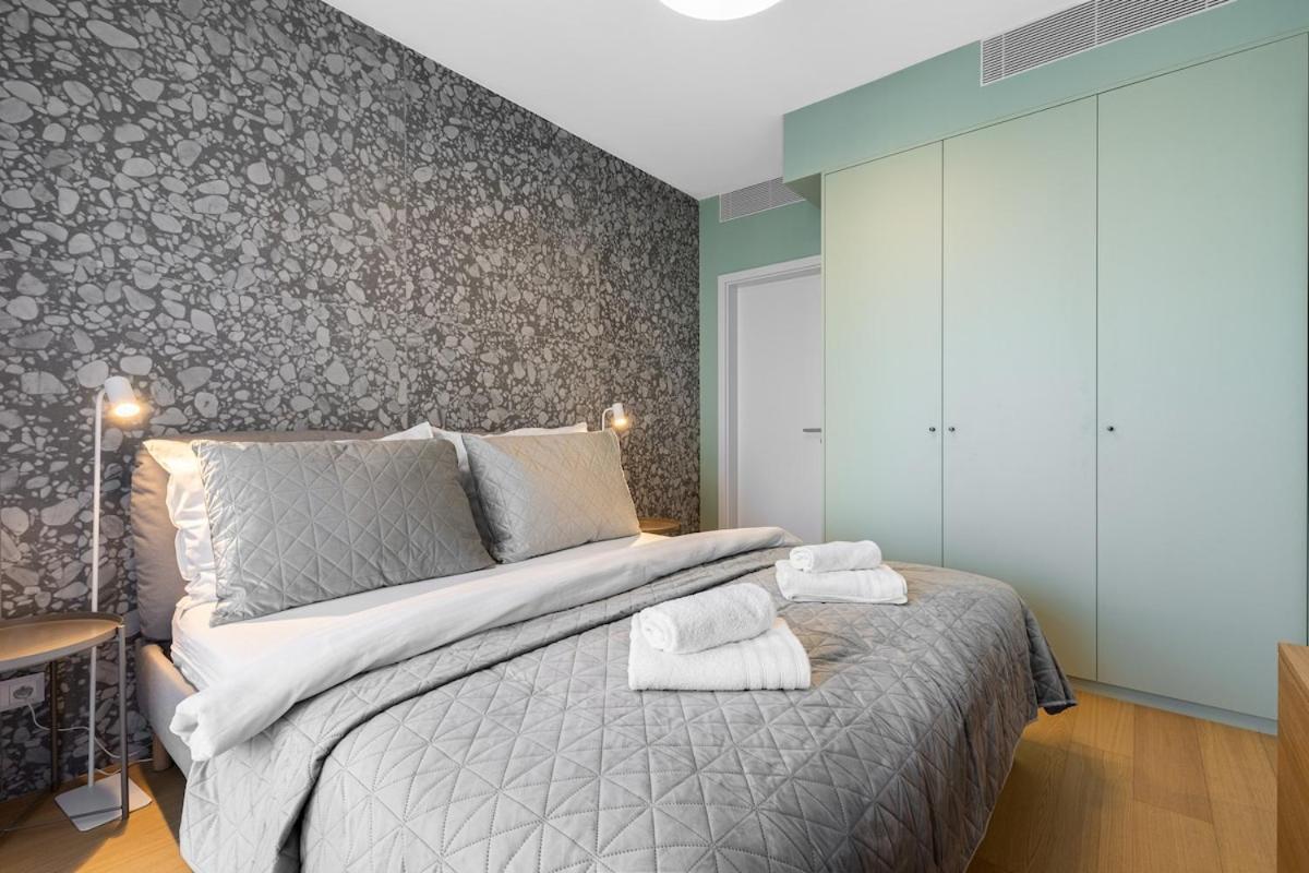 Stylish Haven Skypark Apartment Bratislava